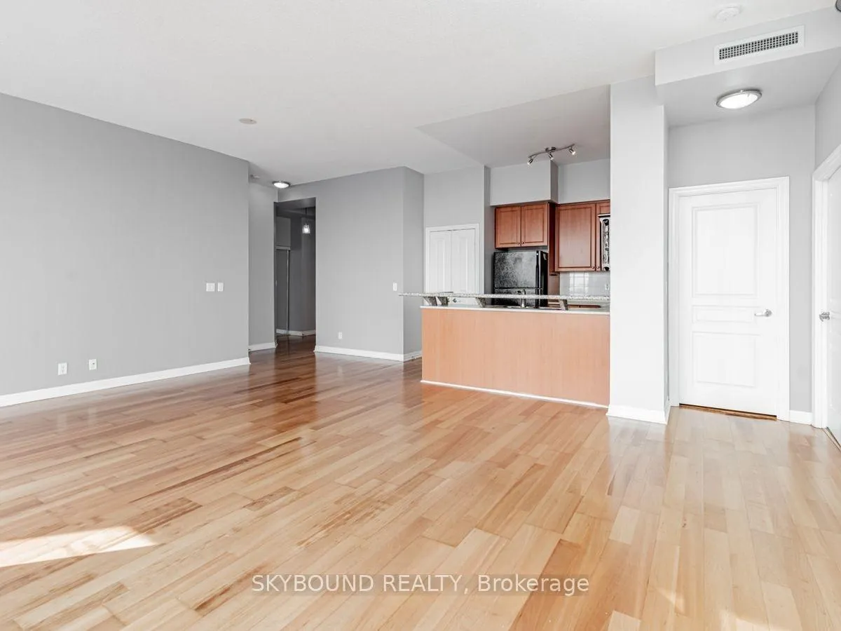 Photo 11 of Unit 3202, 220 Burnhamthorpe Road, Mississauga, City Centre — HOMEH