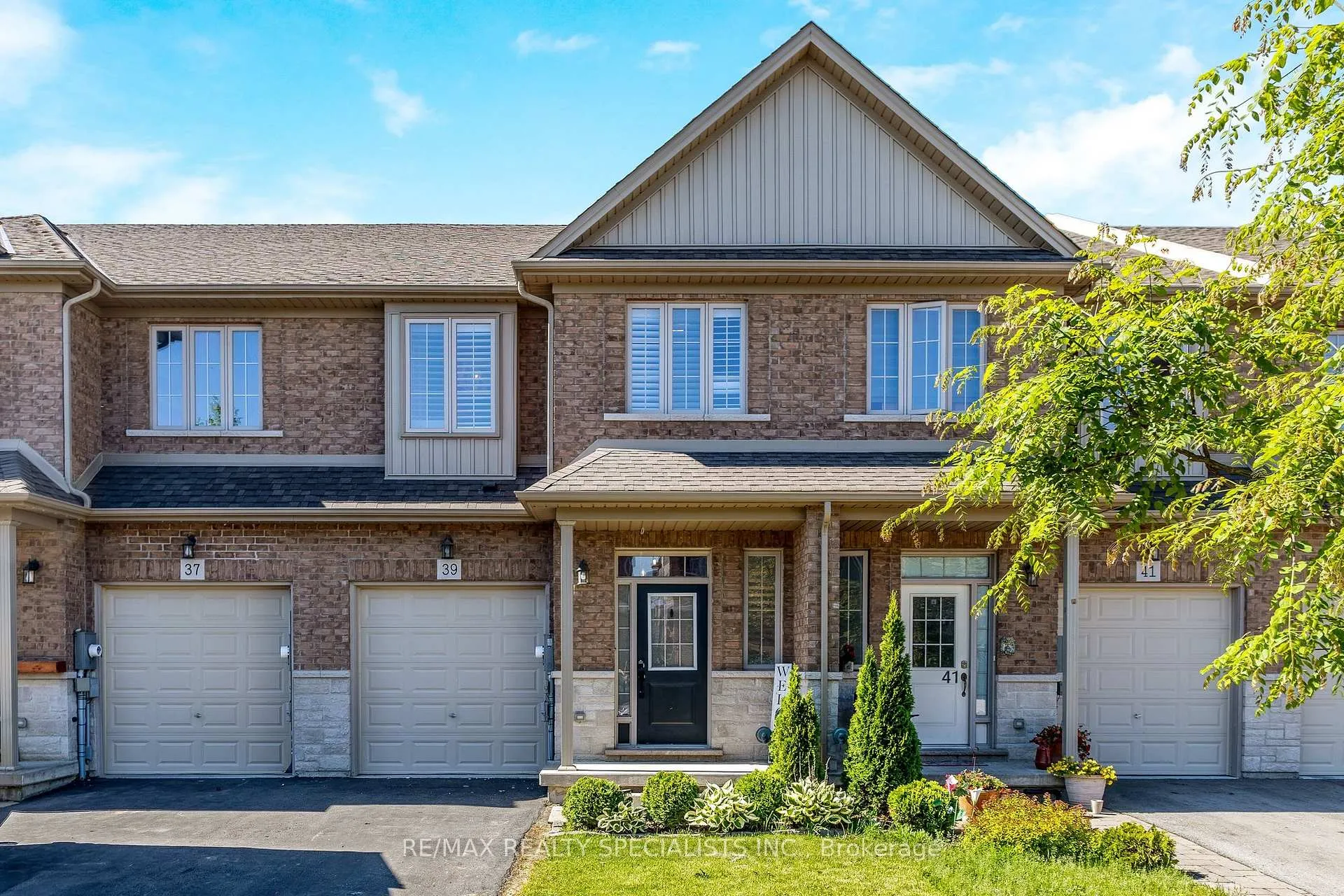 Photo 1 of 39 Fairgrounds Drive, Hamilton, Binbrook — HOMEH