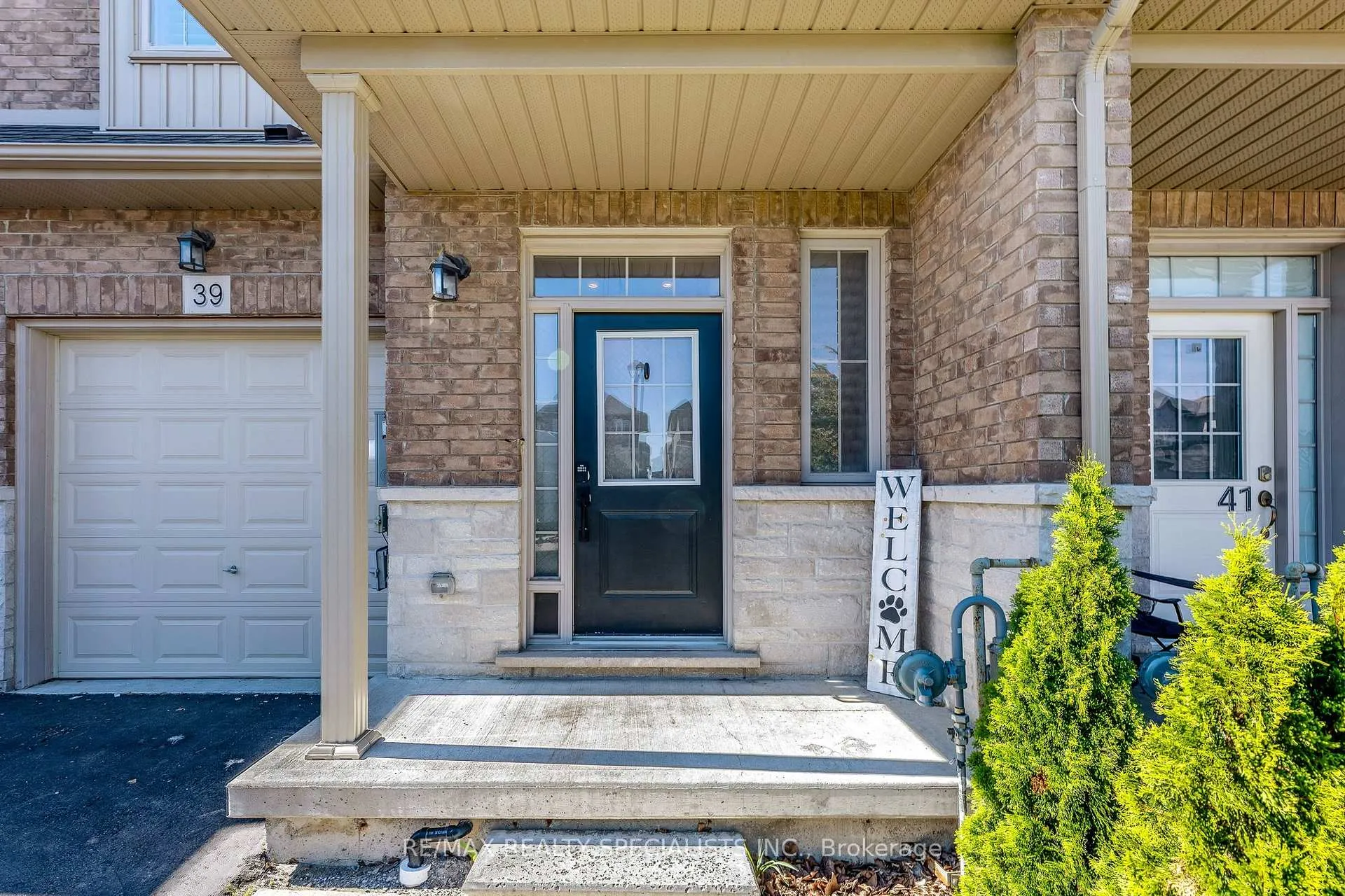 Photo 3 of 39 Fairgrounds Drive, Hamilton, Binbrook — HOMEH