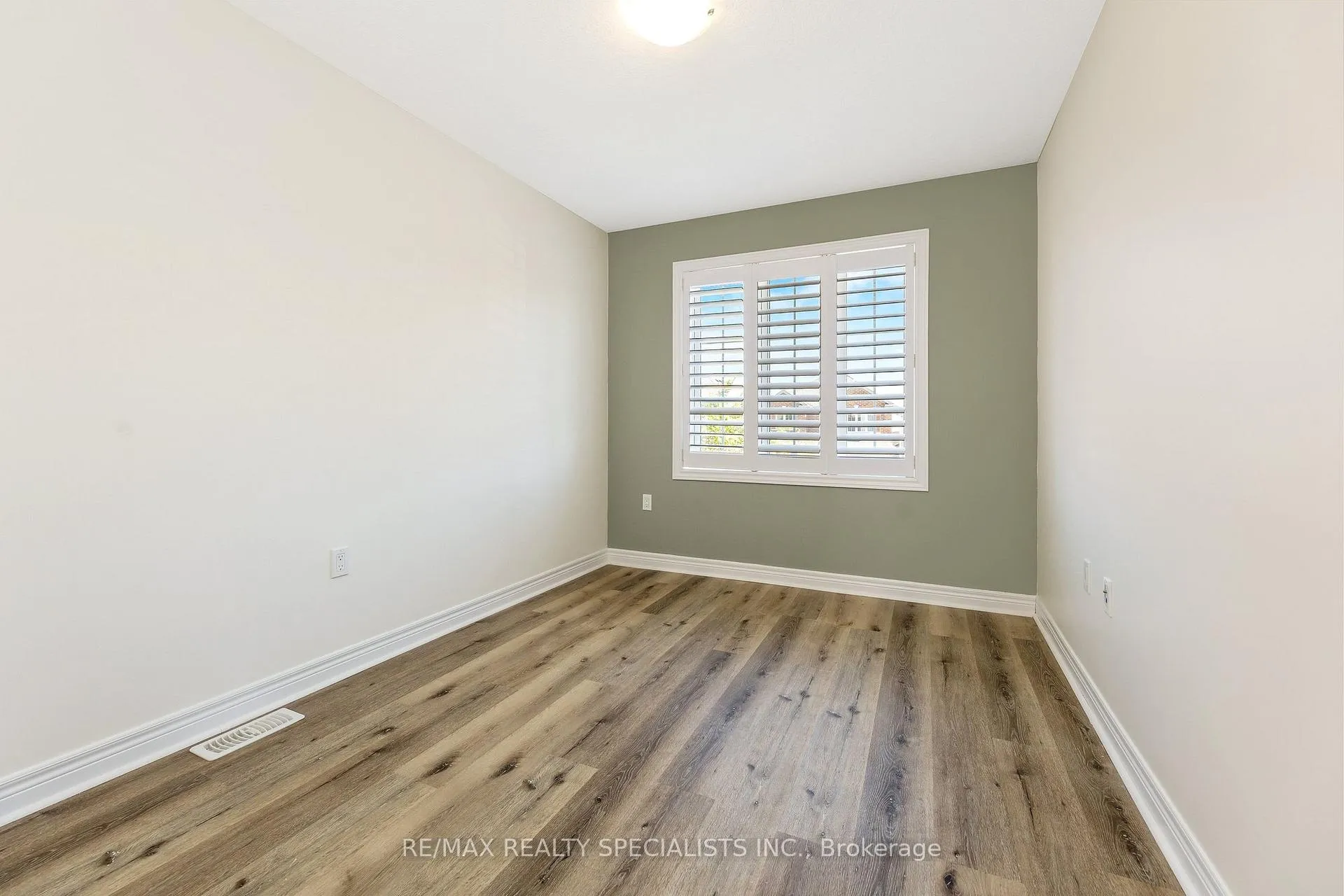 Photo 23 of 39 Fairgrounds Drive, Hamilton, Binbrook — HOMEH