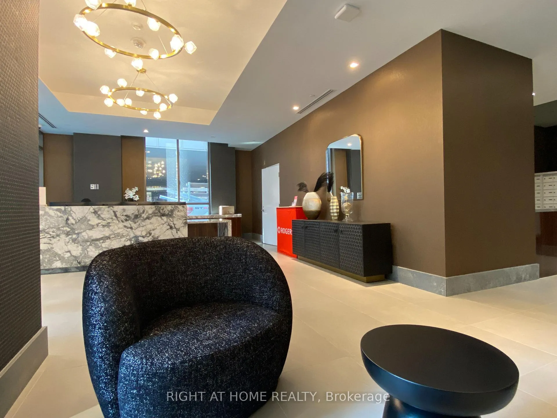 Photo 2 of Unit 2205, 8 Widmer Street, Toronto, Waterfront Communities — HOMEH