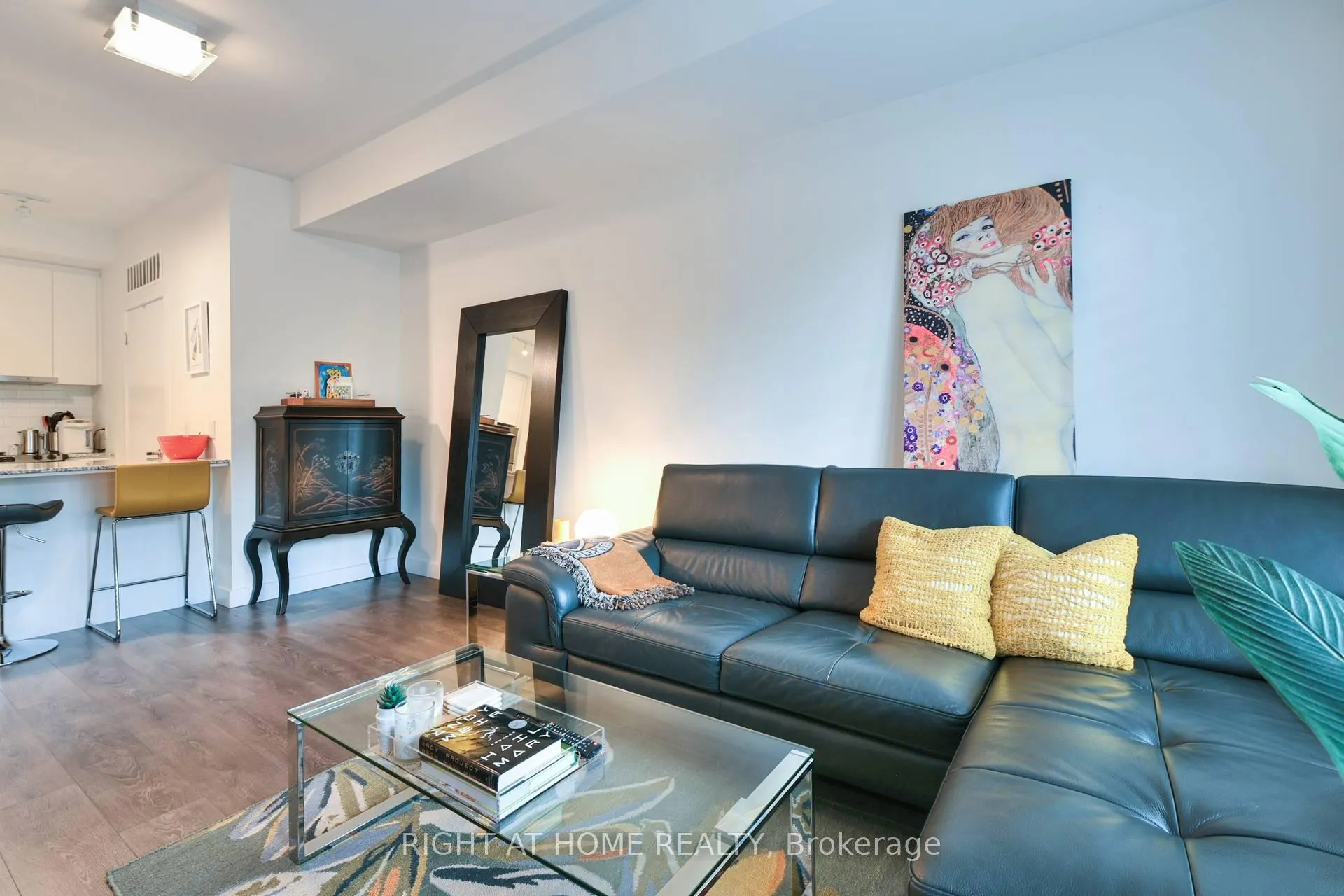 Photo 14 of Unit 101, 5035 Harvard Road, Mississauga, Churchill Meadows — HOMEH