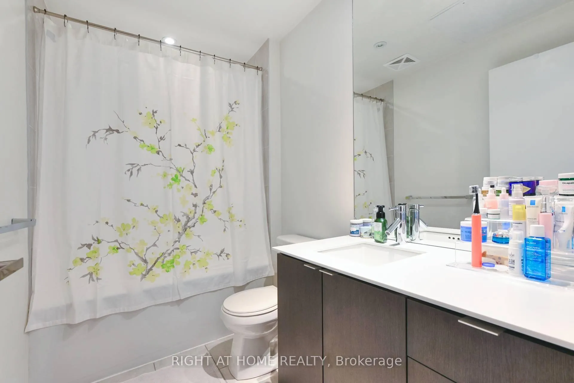 Photo 18 of Unit 101, 5035 Harvard Road, Mississauga, Churchill Meadows — HOMEH
