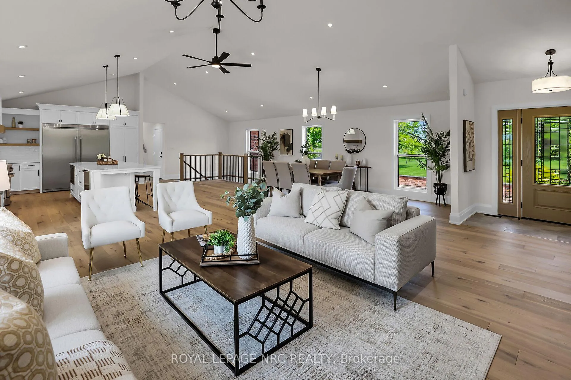 Photo 10 of 2021 Victoria Avenue, Pelham, North Pelham — HOMEH