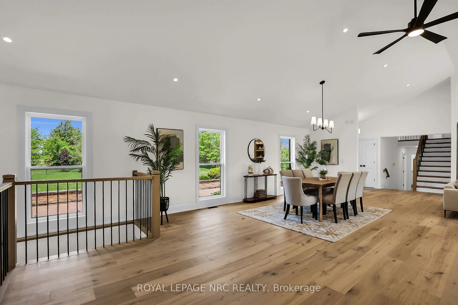 Photo 17 of 2021 Victoria Avenue, Pelham, North Pelham — HOMEH
