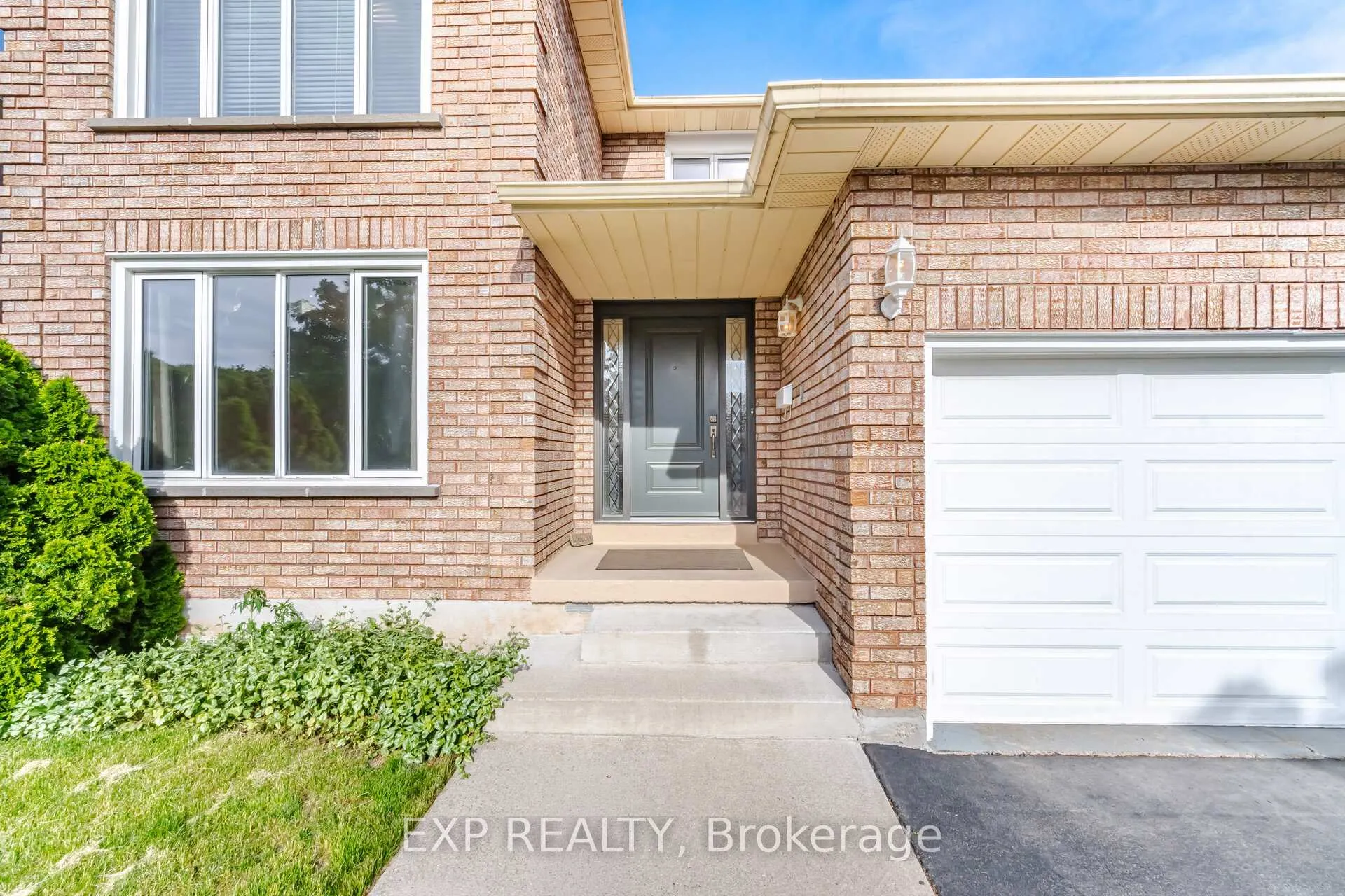 Photo 2 of 1938 Kempton Park Drive, Mississauga, Central Erin Mills — HOMEH