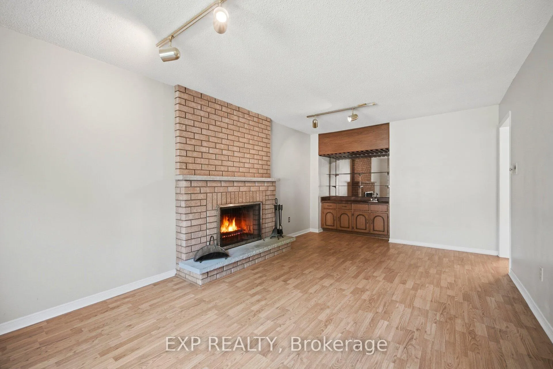 Photo 13 of 1938 Kempton Park Drive, Mississauga, Central Erin Mills — HOMEH