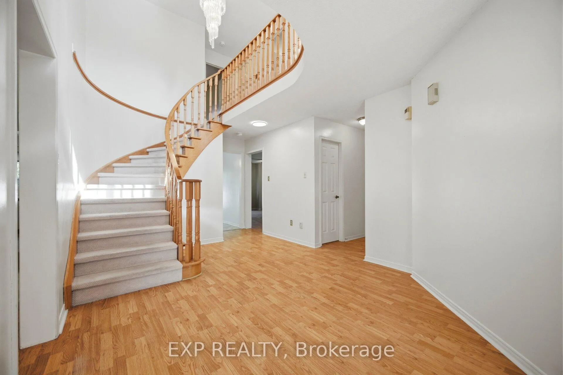 Photo 16 of 1938 Kempton Park Drive, Mississauga, Central Erin Mills — HOMEH