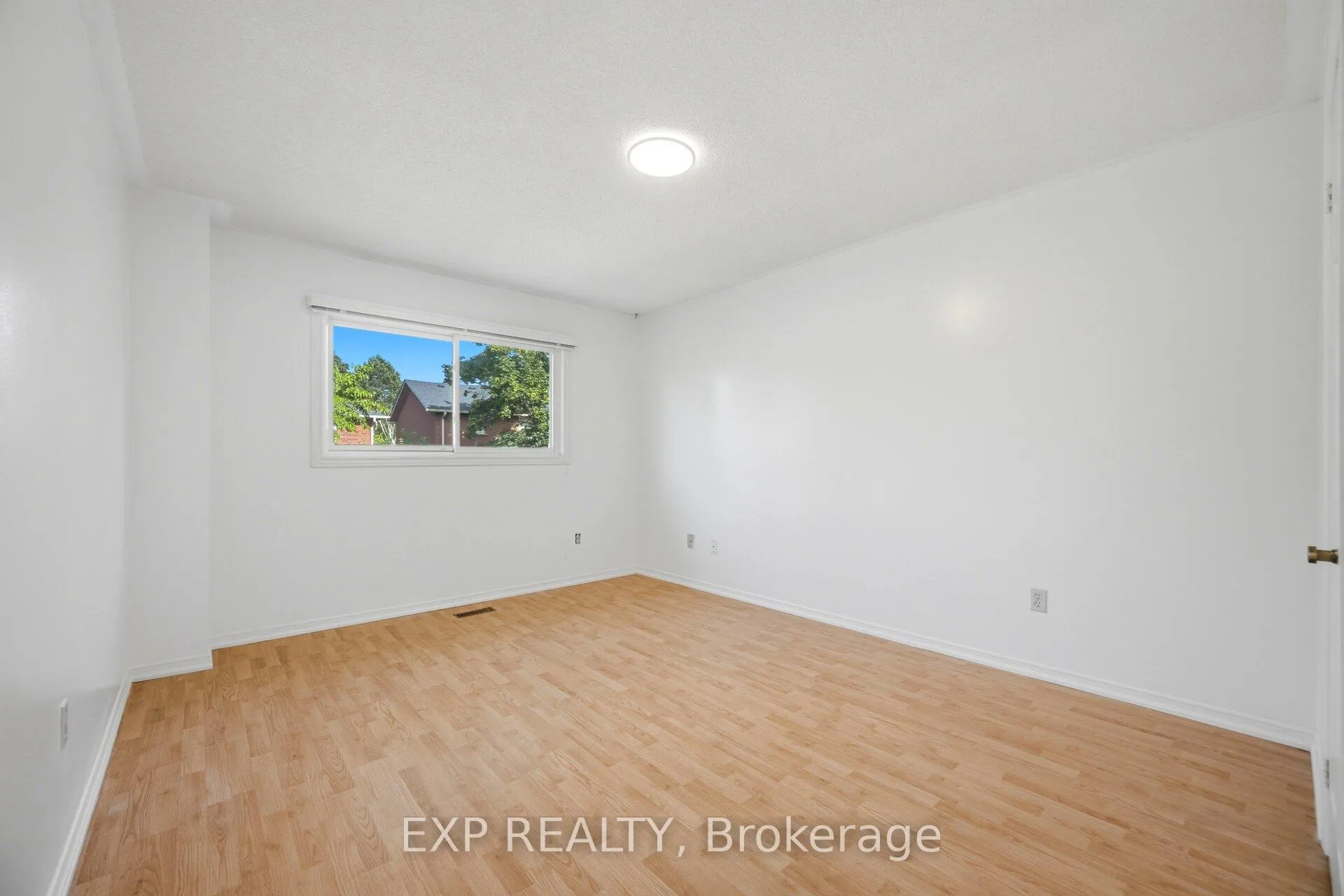 Photo 27 of 1938 Kempton Park Drive, Mississauga, Central Erin Mills — HOMEH