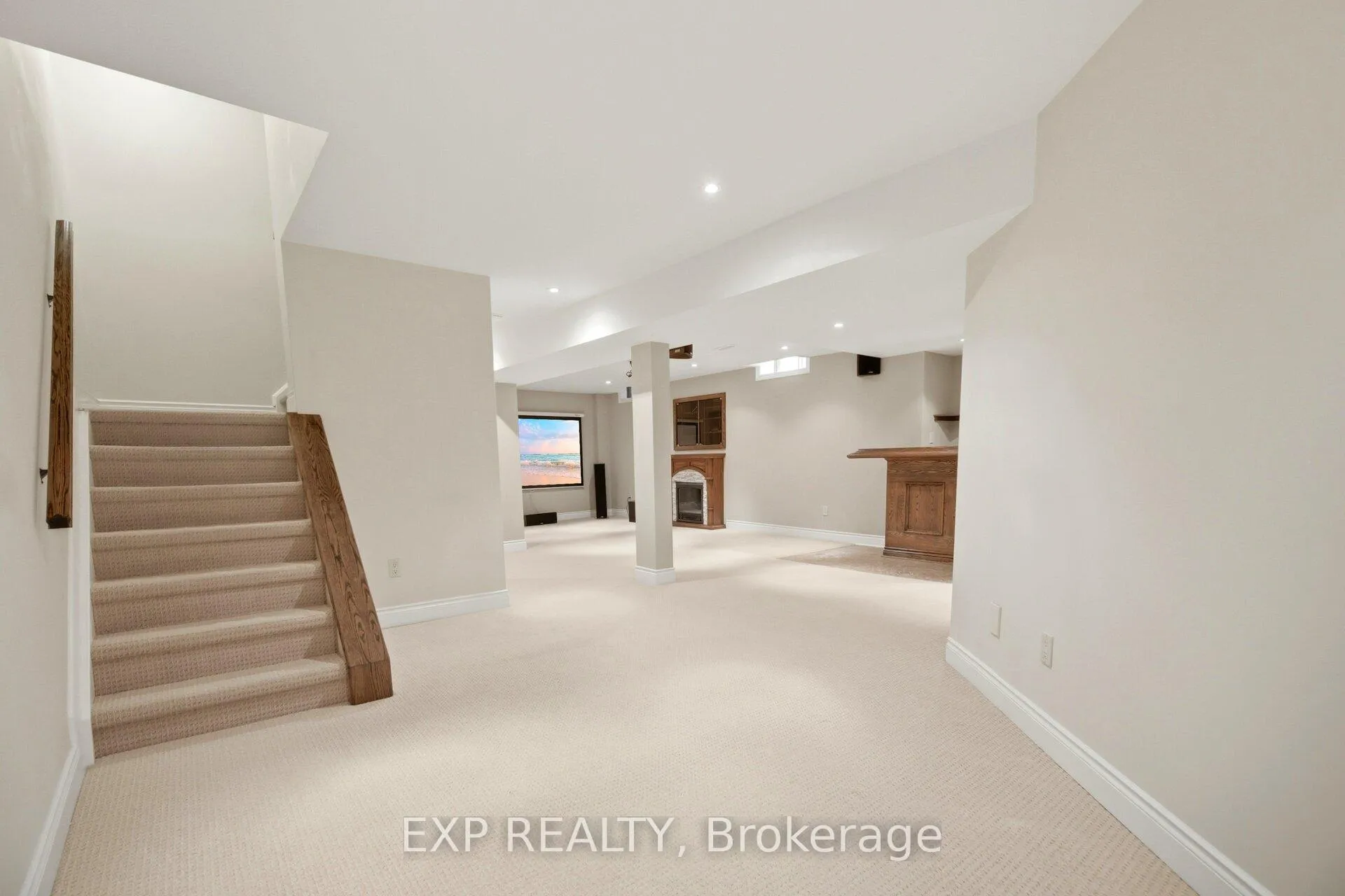 Photo 33 of 1938 Kempton Park Drive, Mississauga, Central Erin Mills — HOMEH