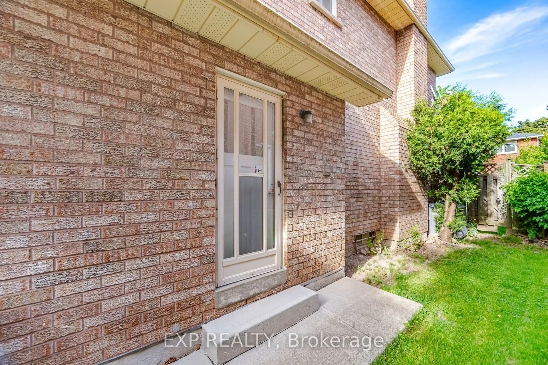 Photo 45 of 1938 Kempton Park Drive, Mississauga, Central Erin Mills — HOMEH