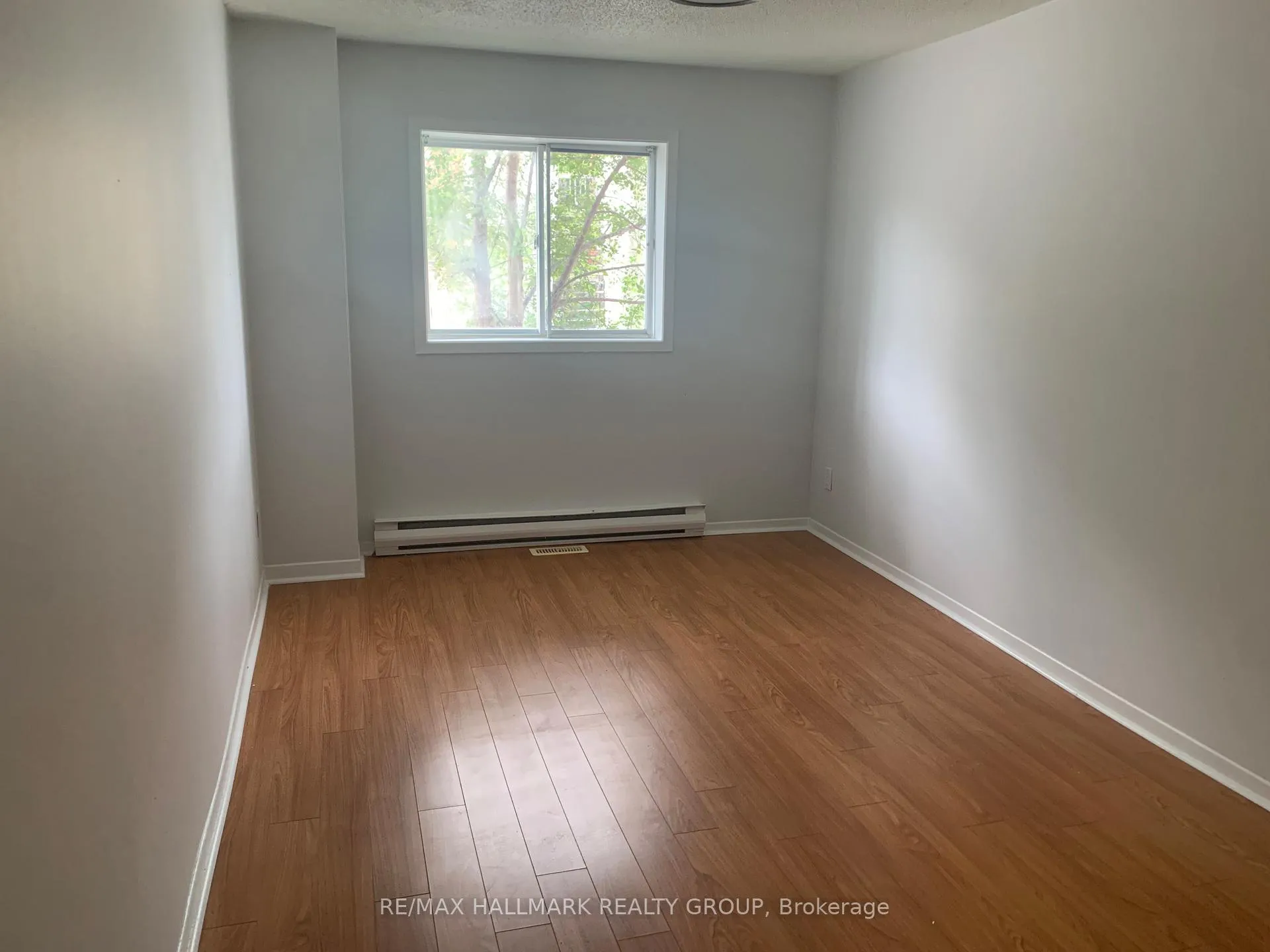 Photo 4 of Unit 251, 251 Marier Avenue, Ottawa, Vanier — HOMEH