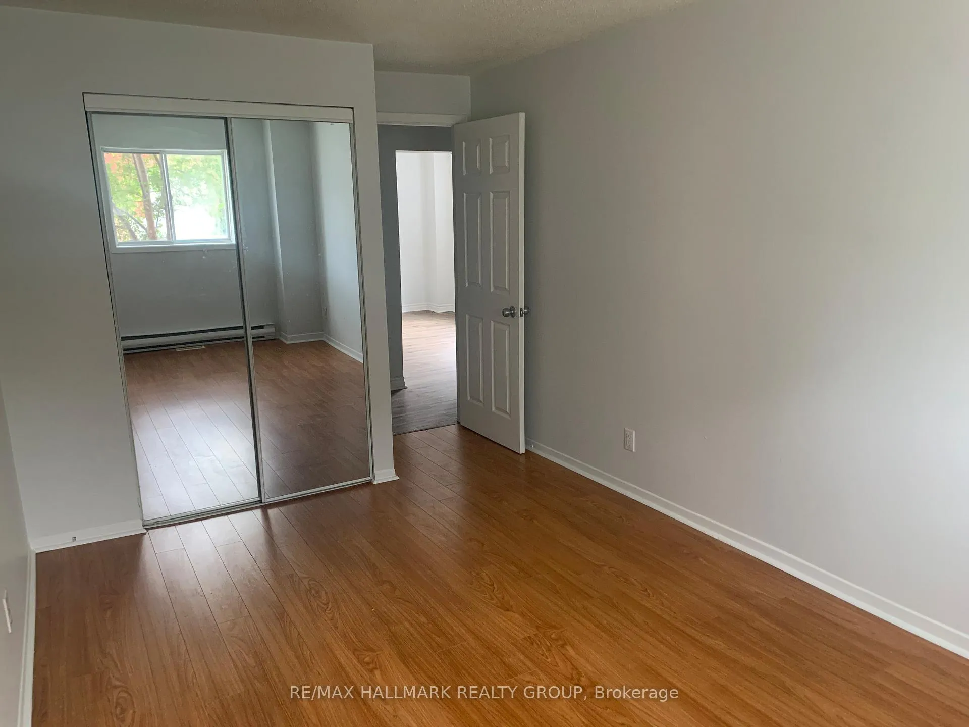Photo 5 of Unit 251, 251 Marier Avenue, Ottawa, Vanier — HOMEH