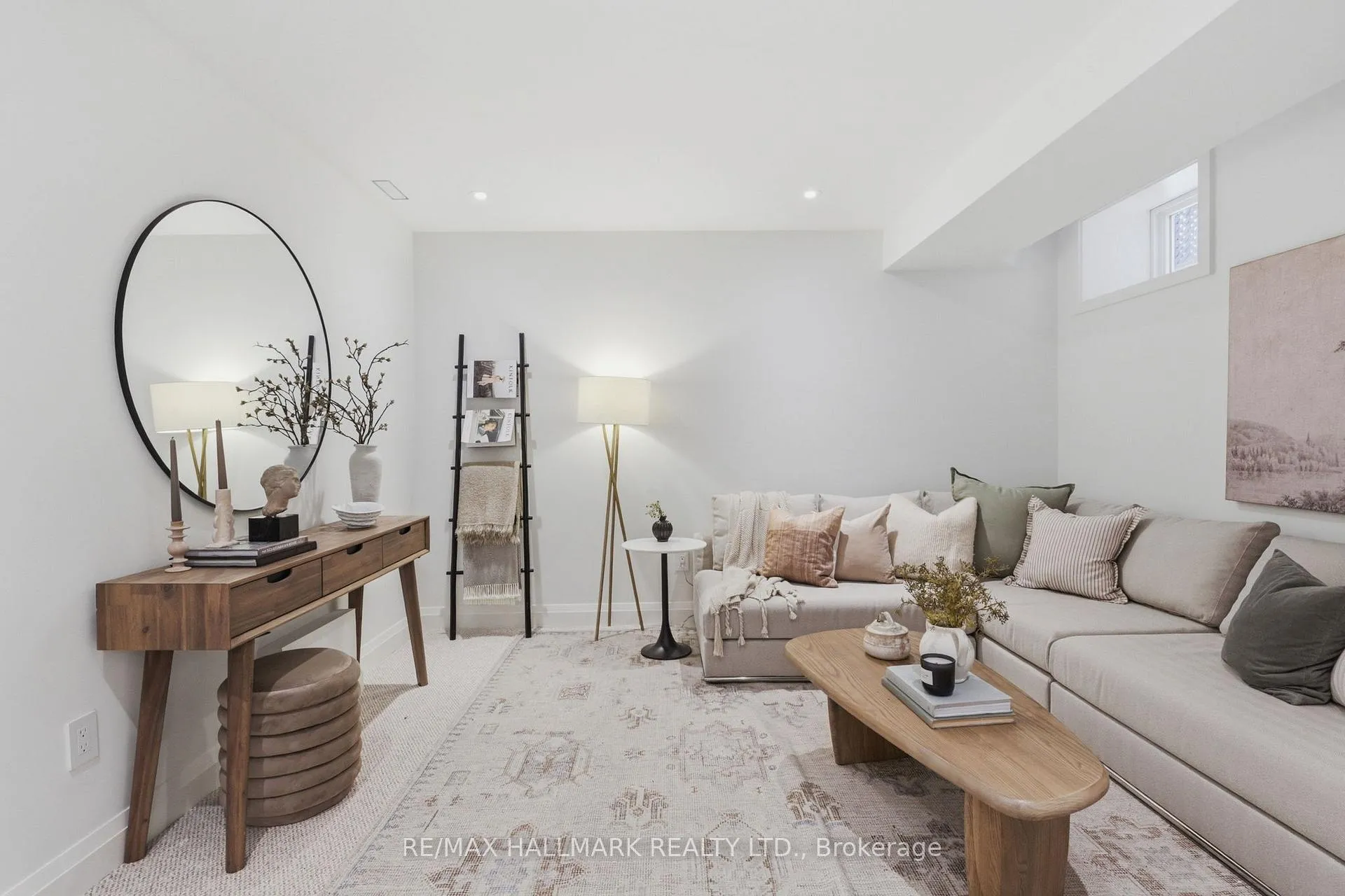 Photo 38 of 32 Howland Road, Toronto, North Riverdale — HOMEH