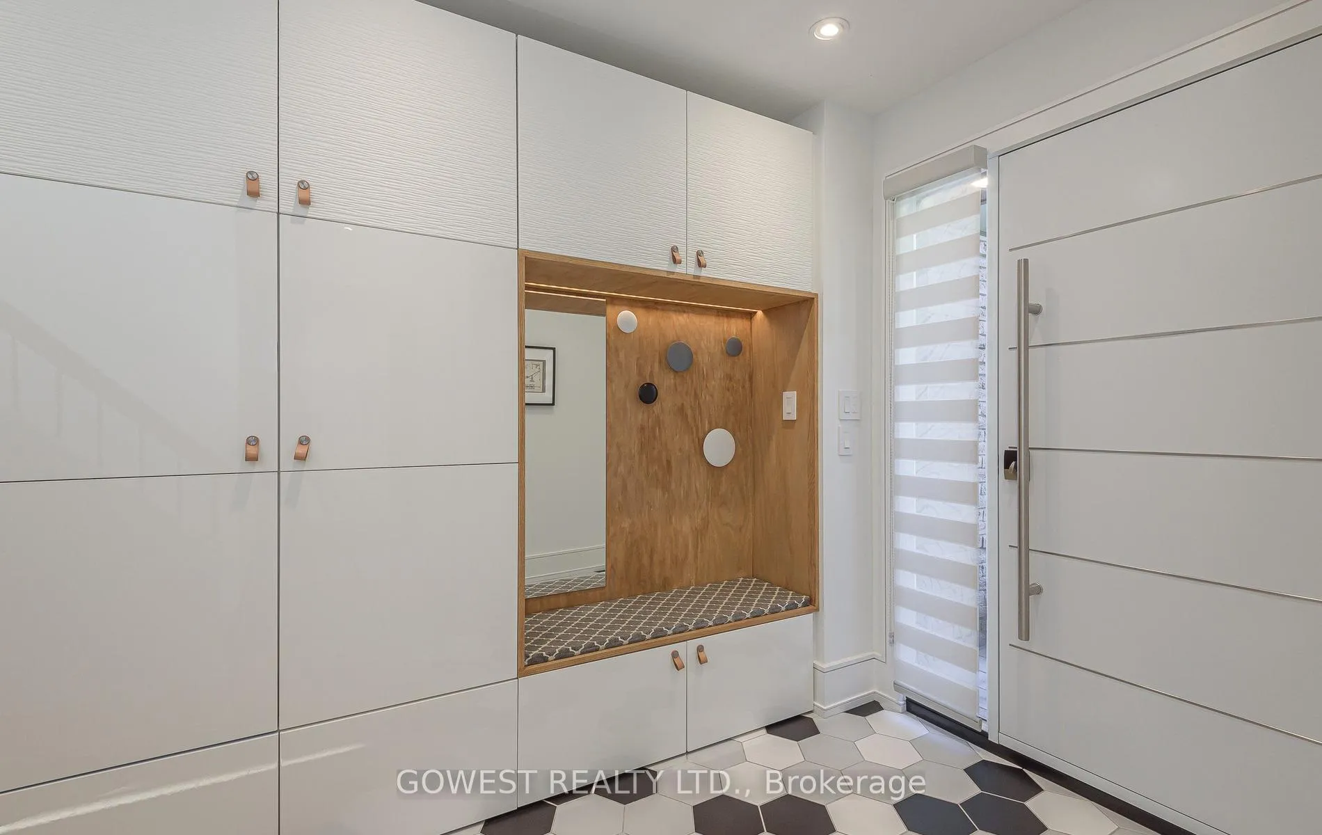 Photo 5 of 4098 Jefton Crescent, Mississauga, Erin Mills — HOMEH