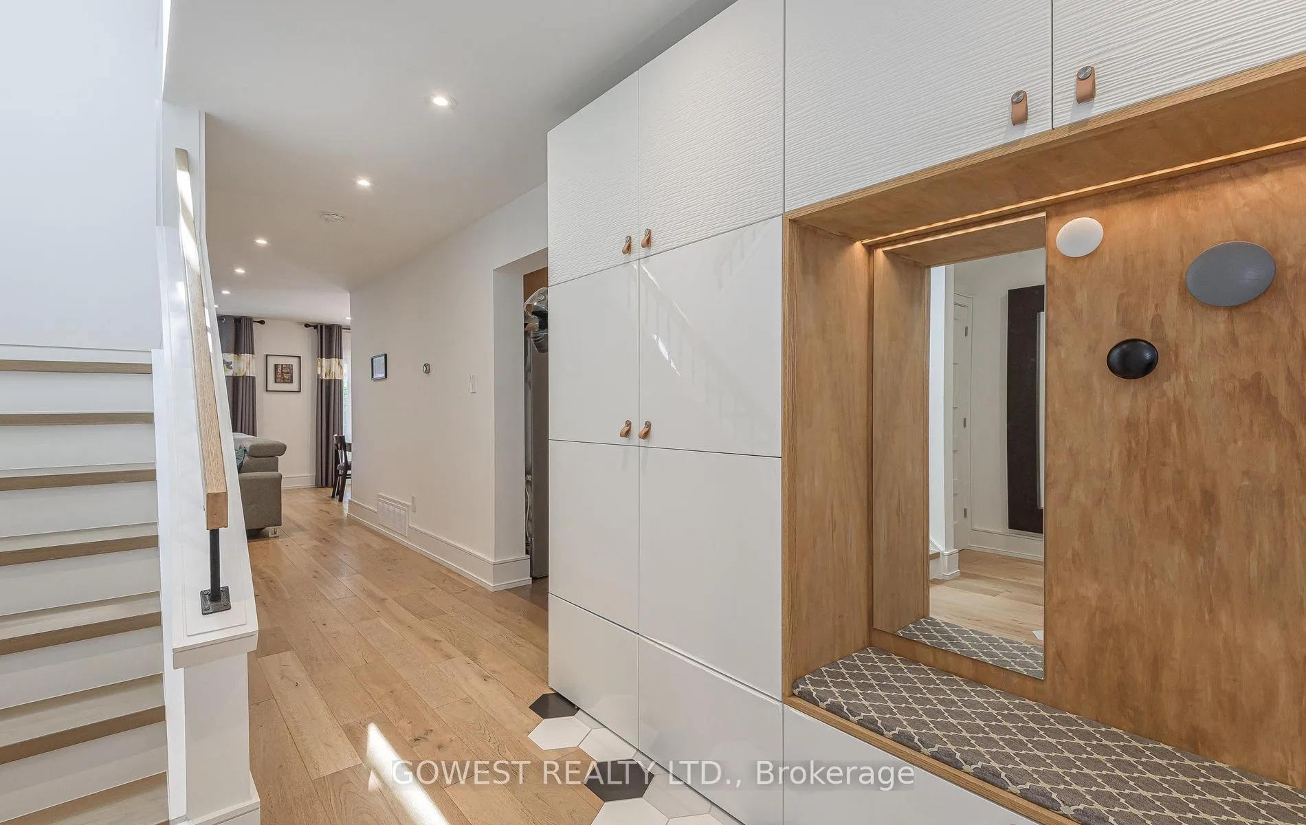 Photo 6 of 4098 Jefton Crescent, Mississauga, Erin Mills — HOMEH