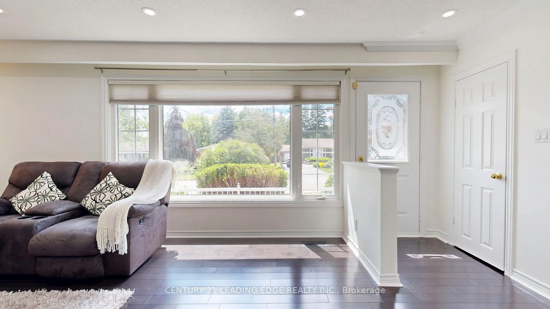 Photo 8 of 11 Hiley Avenue, Ajax, Central West — HOMEH