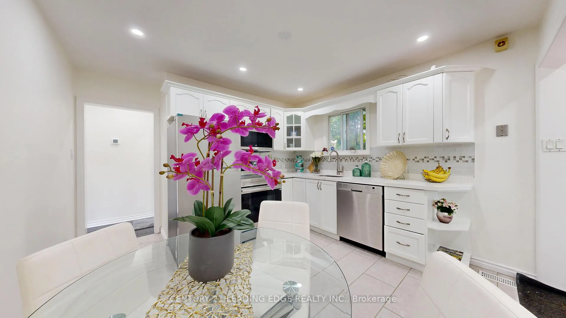 Photo 18 of 11 Hiley Avenue, Ajax, Central West — HOMEH