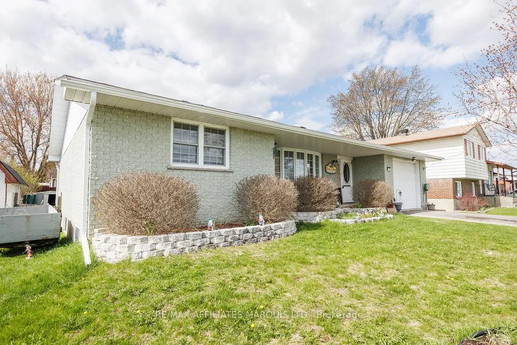 Photo 7 of 75 Gauthier Street, North Glengarry, Alexandria — HOMEH