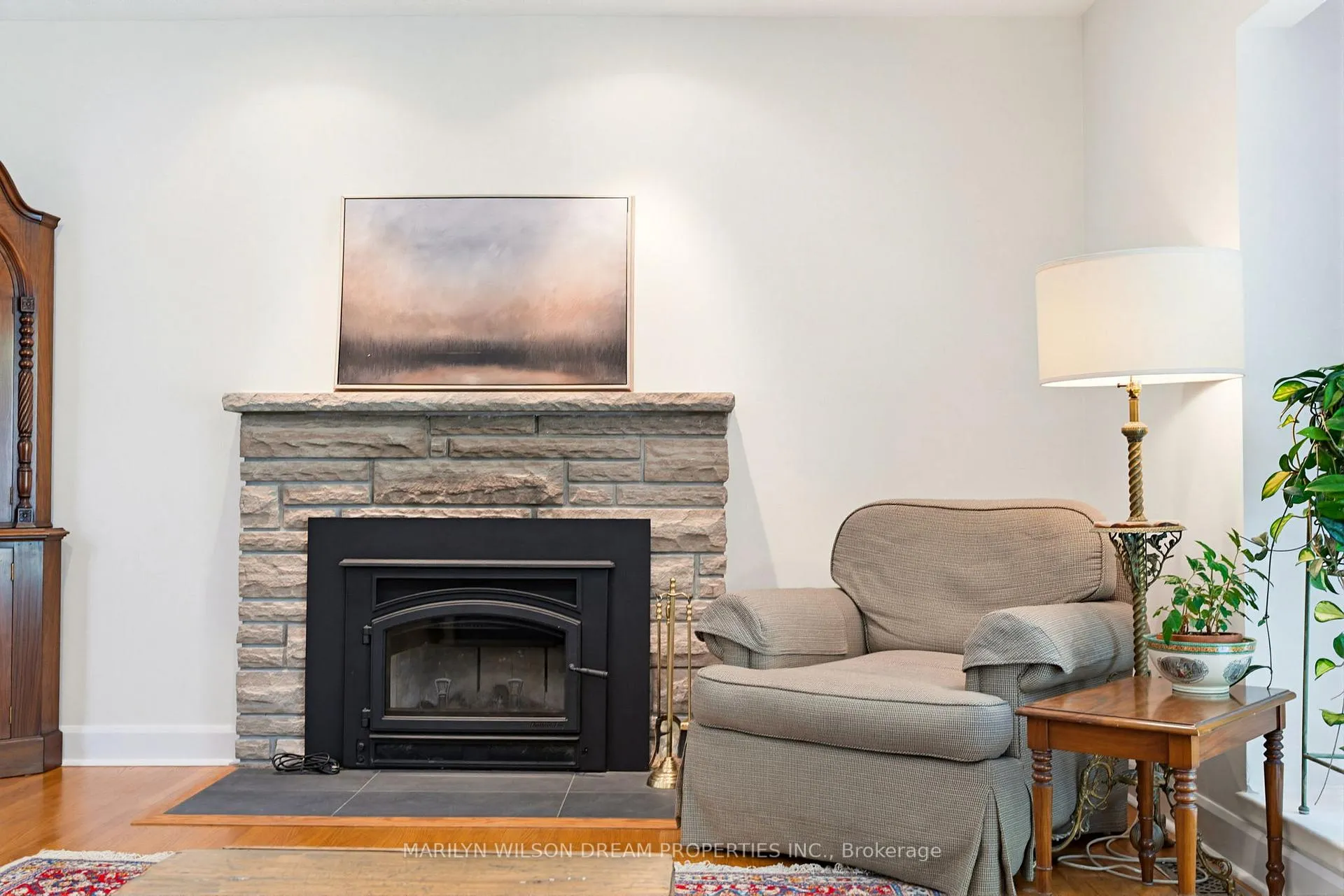 Photo 7 of 2030 Featherston Drive, Ottawa, Guildwood Estates - Urbandale Acres — HOMEH