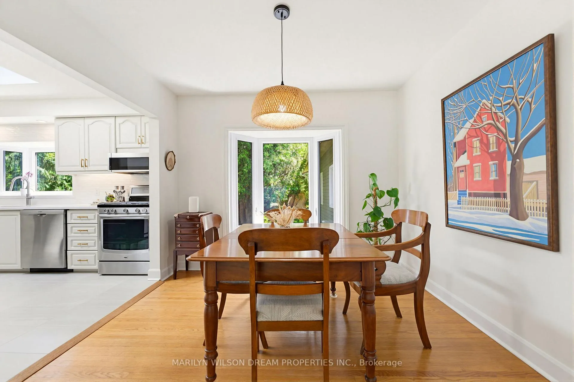 Photo 9 of 2030 Featherston Drive, Ottawa, Guildwood Estates - Urbandale Acres — HOMEH