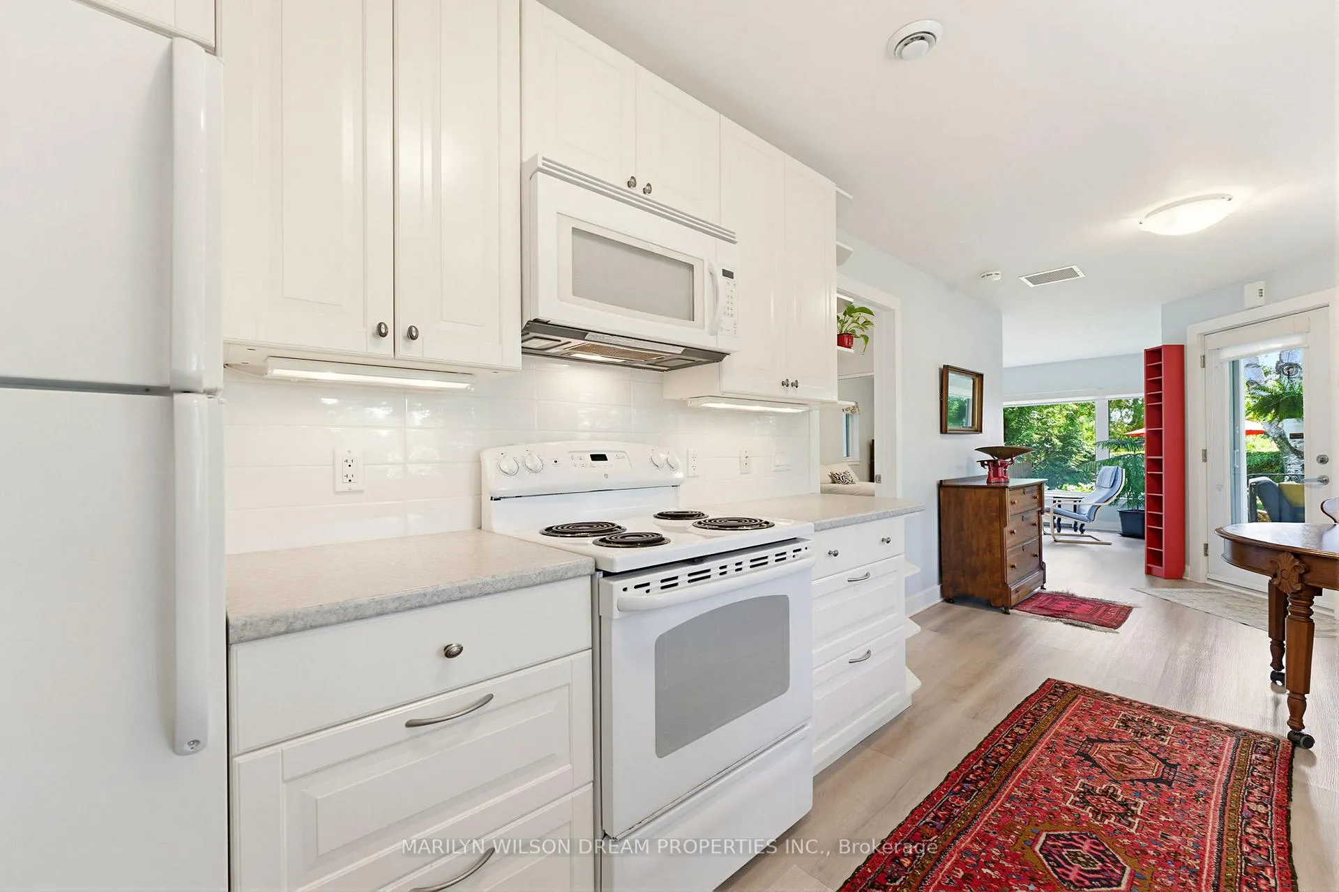 Photo 33 of 2030 Featherston Drive, Ottawa, Guildwood Estates - Urbandale Acres — HOMEH