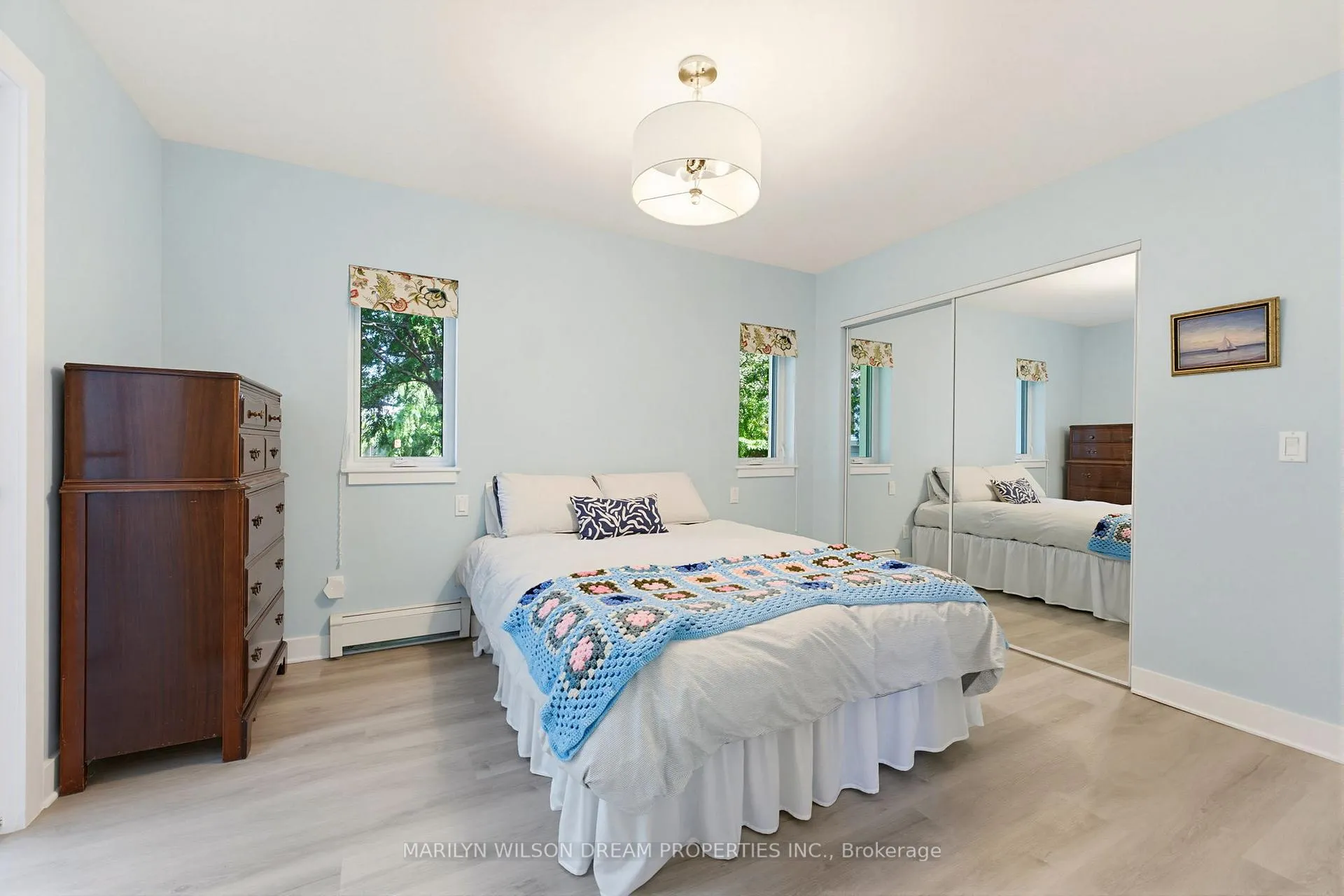 Photo 40 of 2030 Featherston Drive, Ottawa, Guildwood Estates - Urbandale Acres — HOMEH