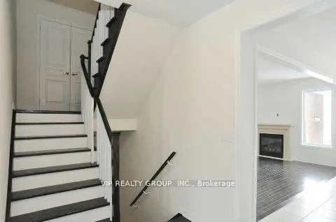 Photo 3 of 107 Holst Avenue, Markham, Berczy — HOMEH