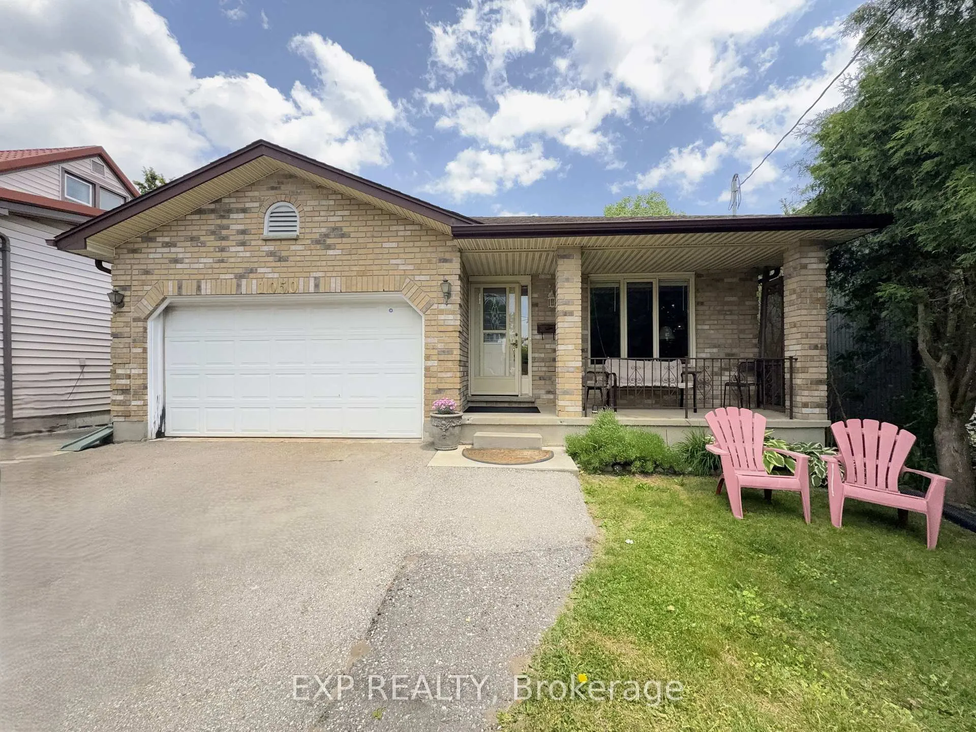 Photo 1 of 1050 Willow Drive, London, South Y — HOMEH