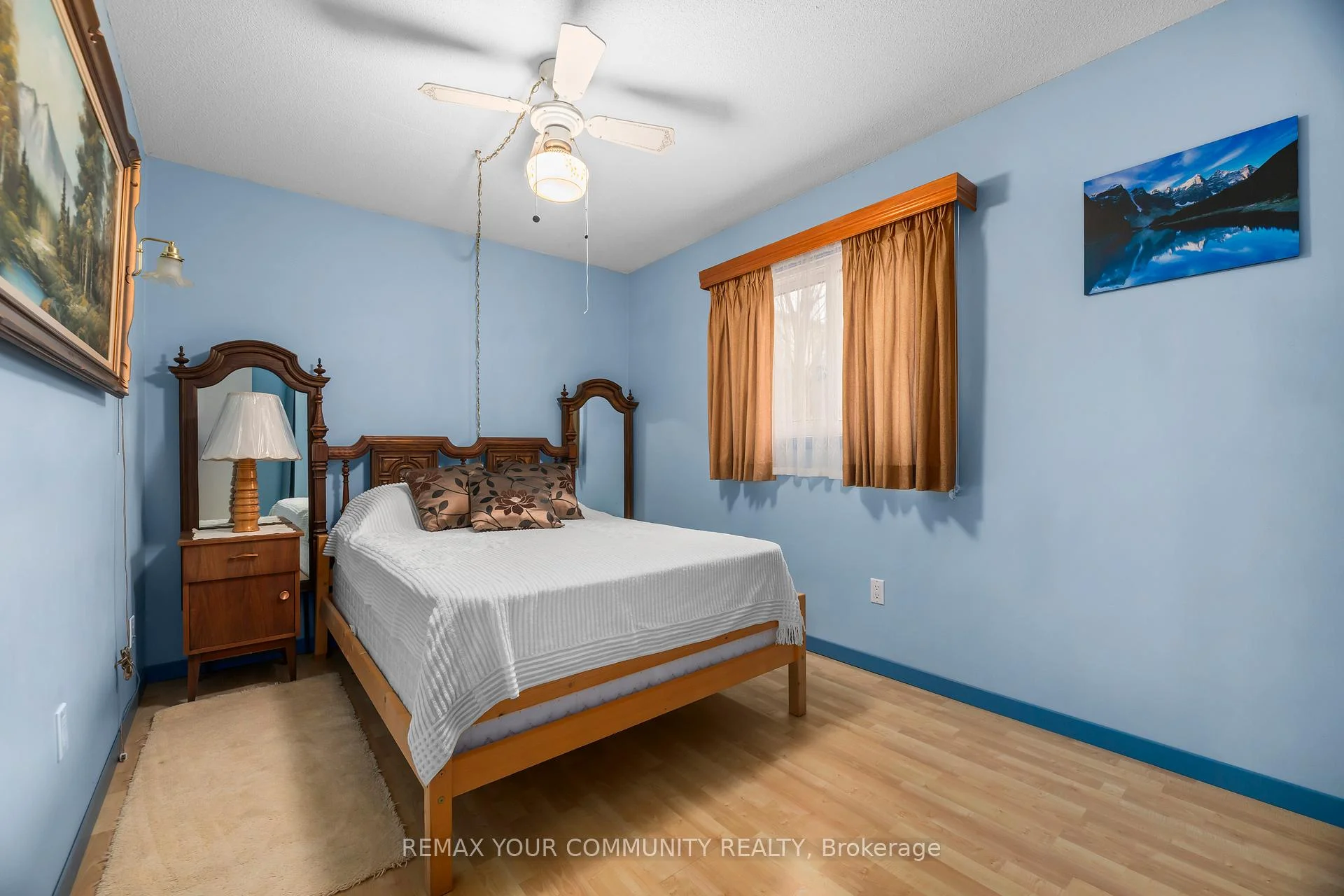 Photo 5 of 21 Wright Crescent, Ajax, Central — HOMEH