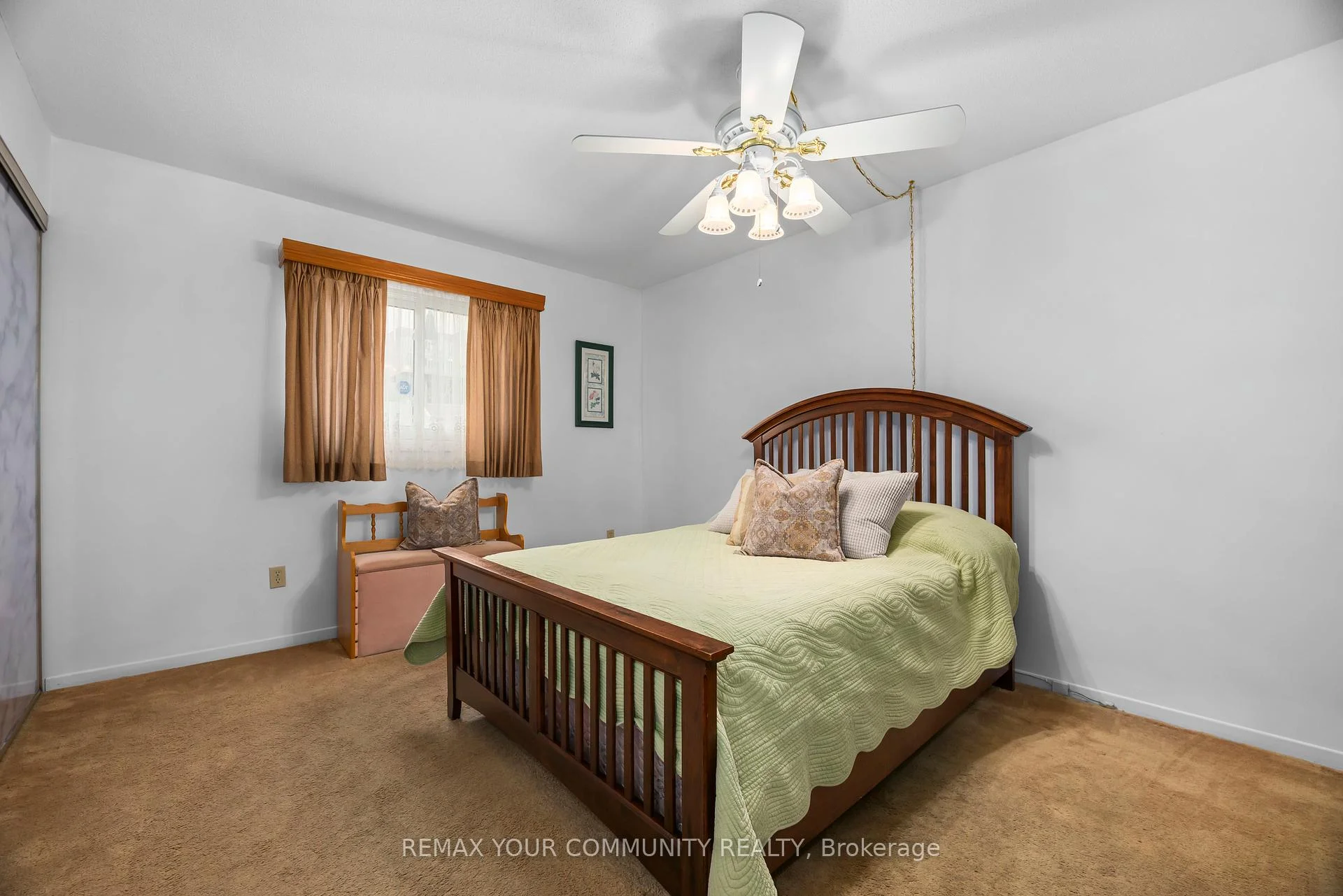 Photo 9 of 21 Wright Crescent, Ajax, Central — HOMEH