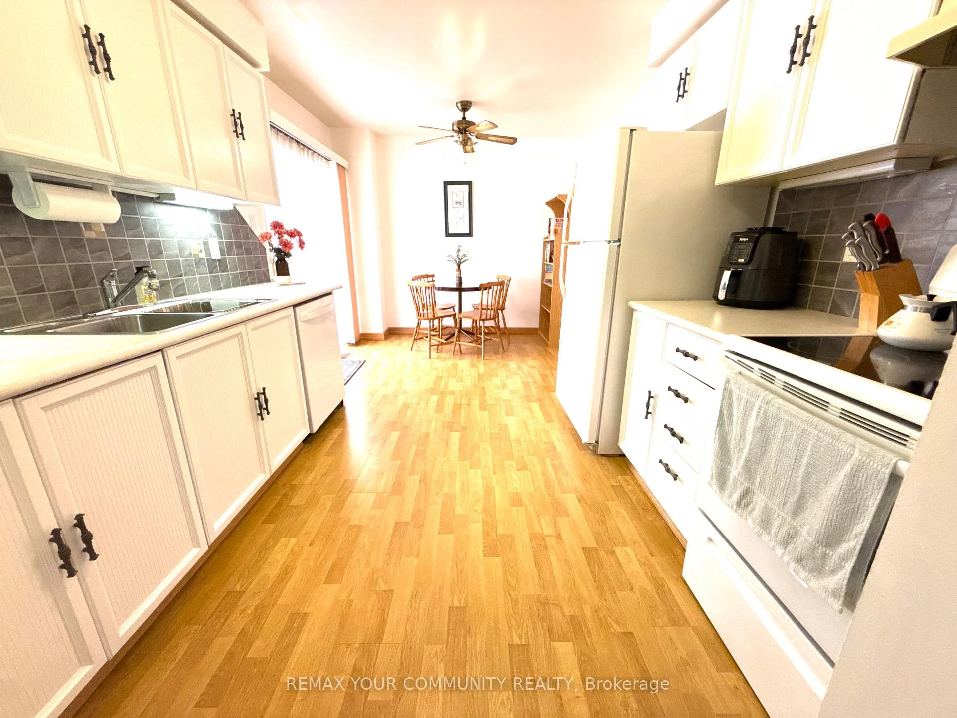 Photo 42 of 21 Wright Crescent, Ajax, Central — HOMEH