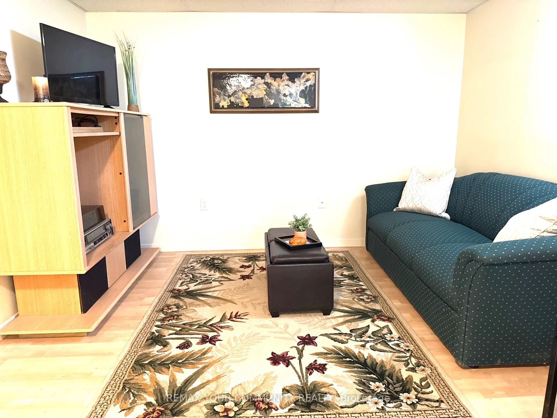 Photo 51 of 21 Wright Crescent, Ajax, Central — HOMEH