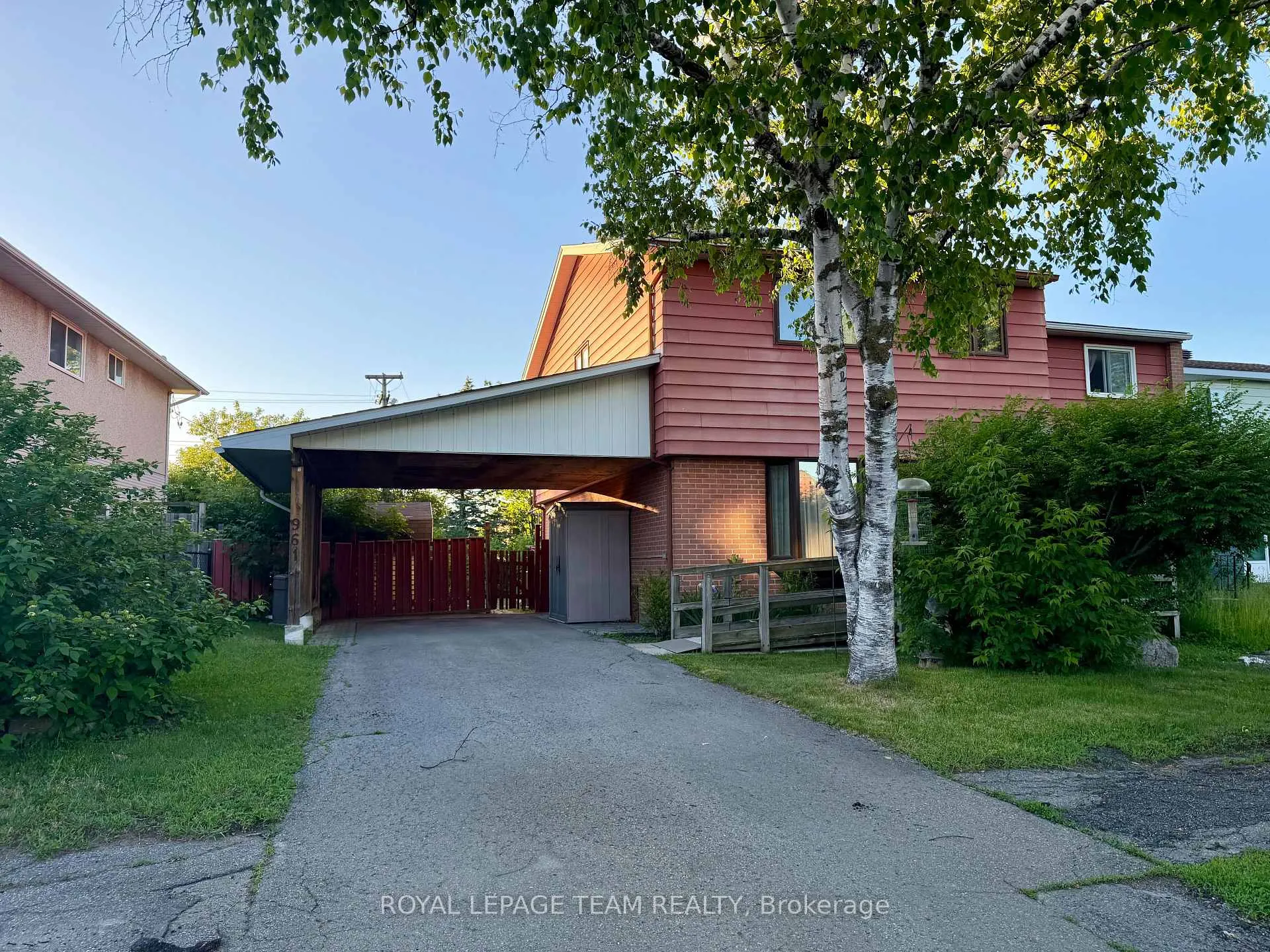 Photo 1 of 961 Greenbriar Avenue, Ottawa, Carleton Heights — HOMEH
