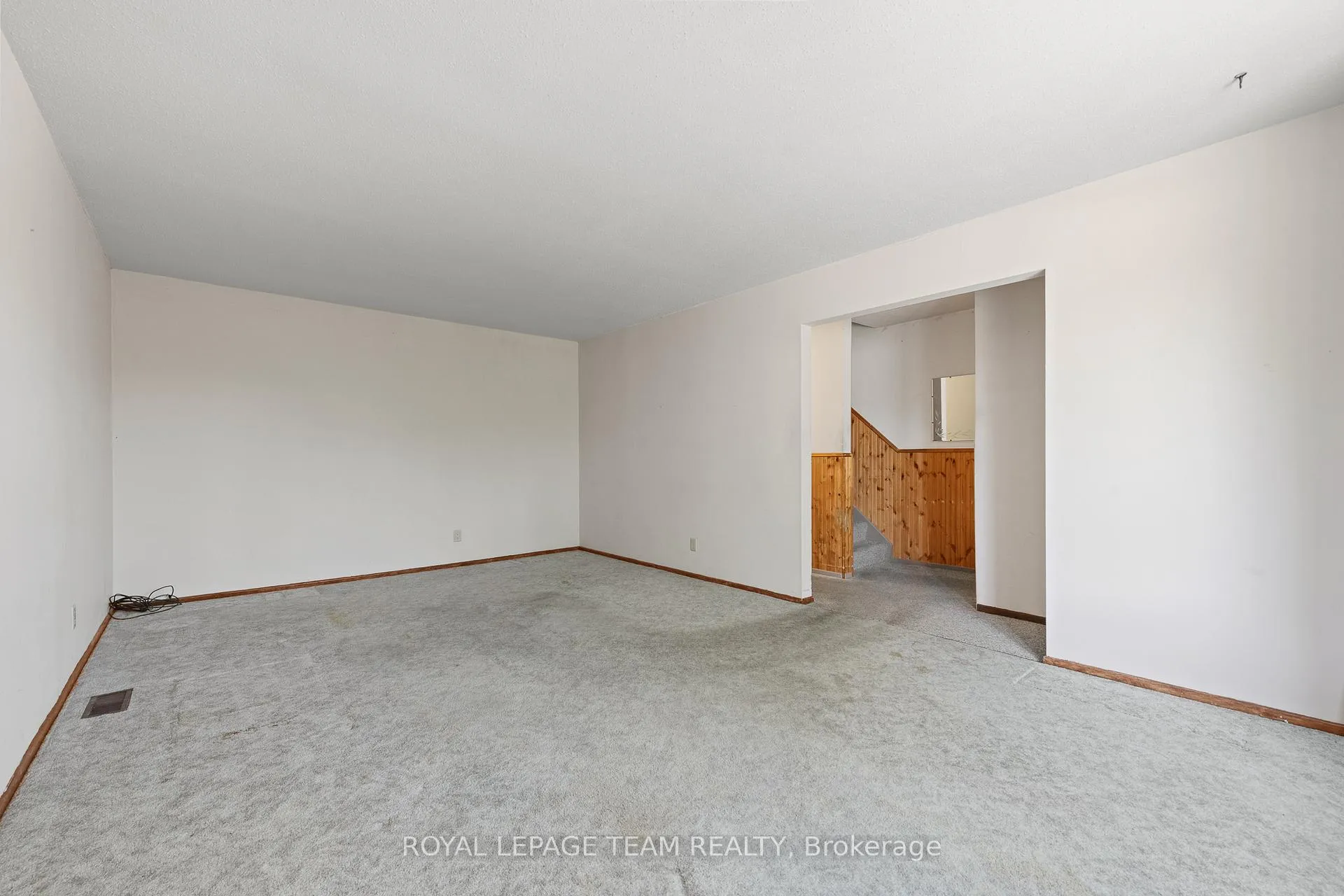 Photo 6 of 961 Greenbriar Avenue, Ottawa, Carleton Heights — HOMEH