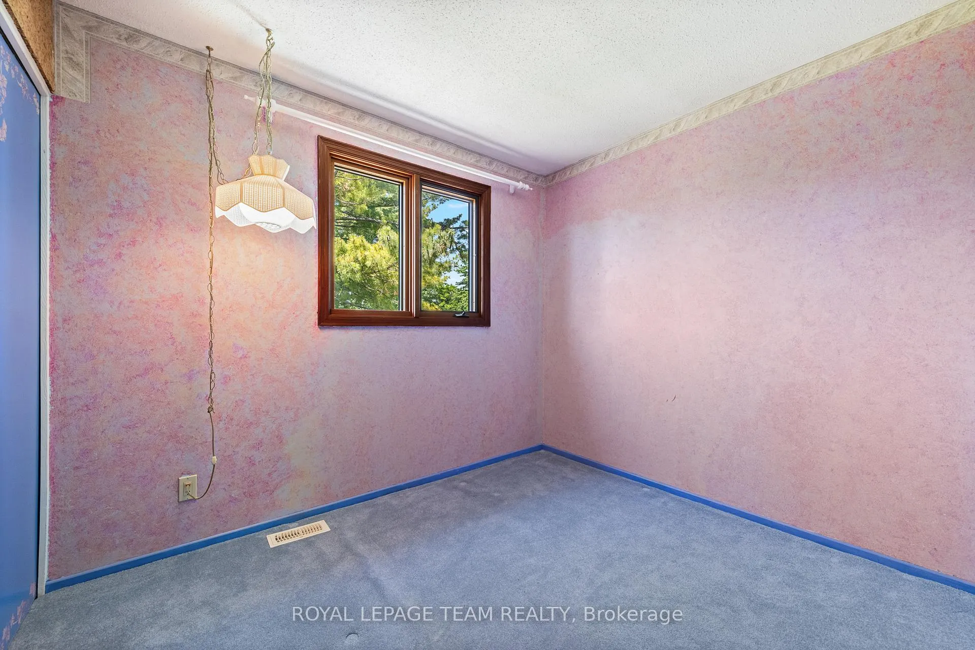Photo 12 of 961 Greenbriar Avenue, Ottawa, Carleton Heights — HOMEH