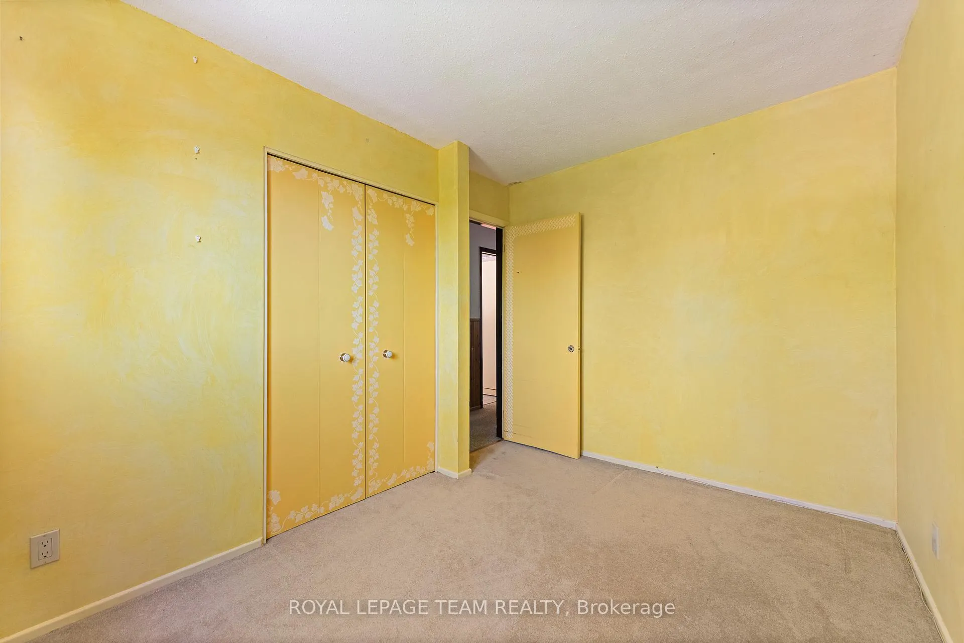Photo 15 of 961 Greenbriar Avenue, Ottawa, Carleton Heights — HOMEH
