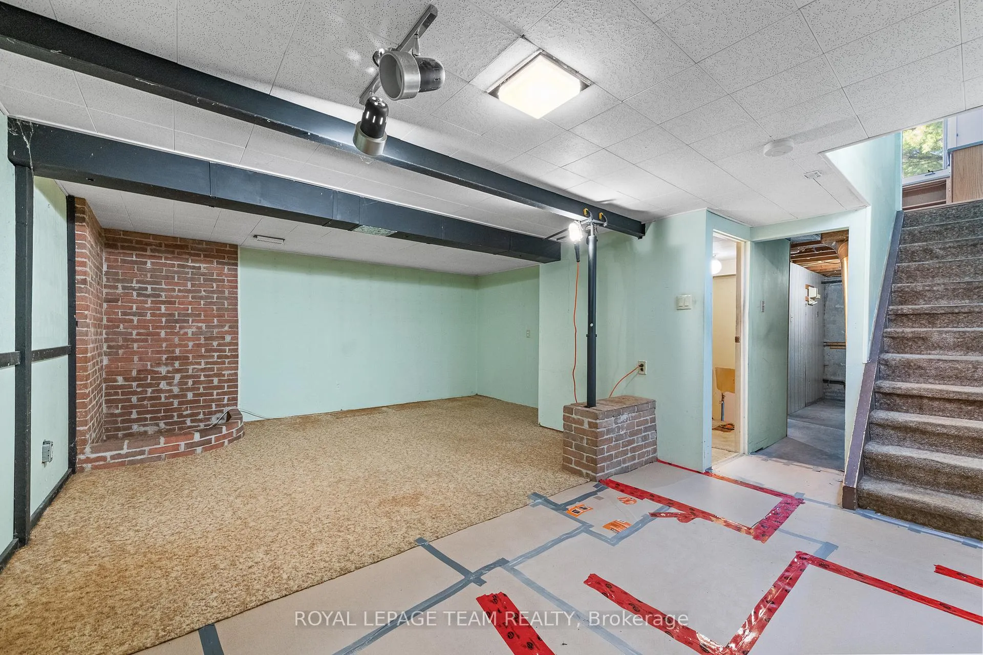 Photo 23 of 961 Greenbriar Avenue, Ottawa, Carleton Heights — HOMEH