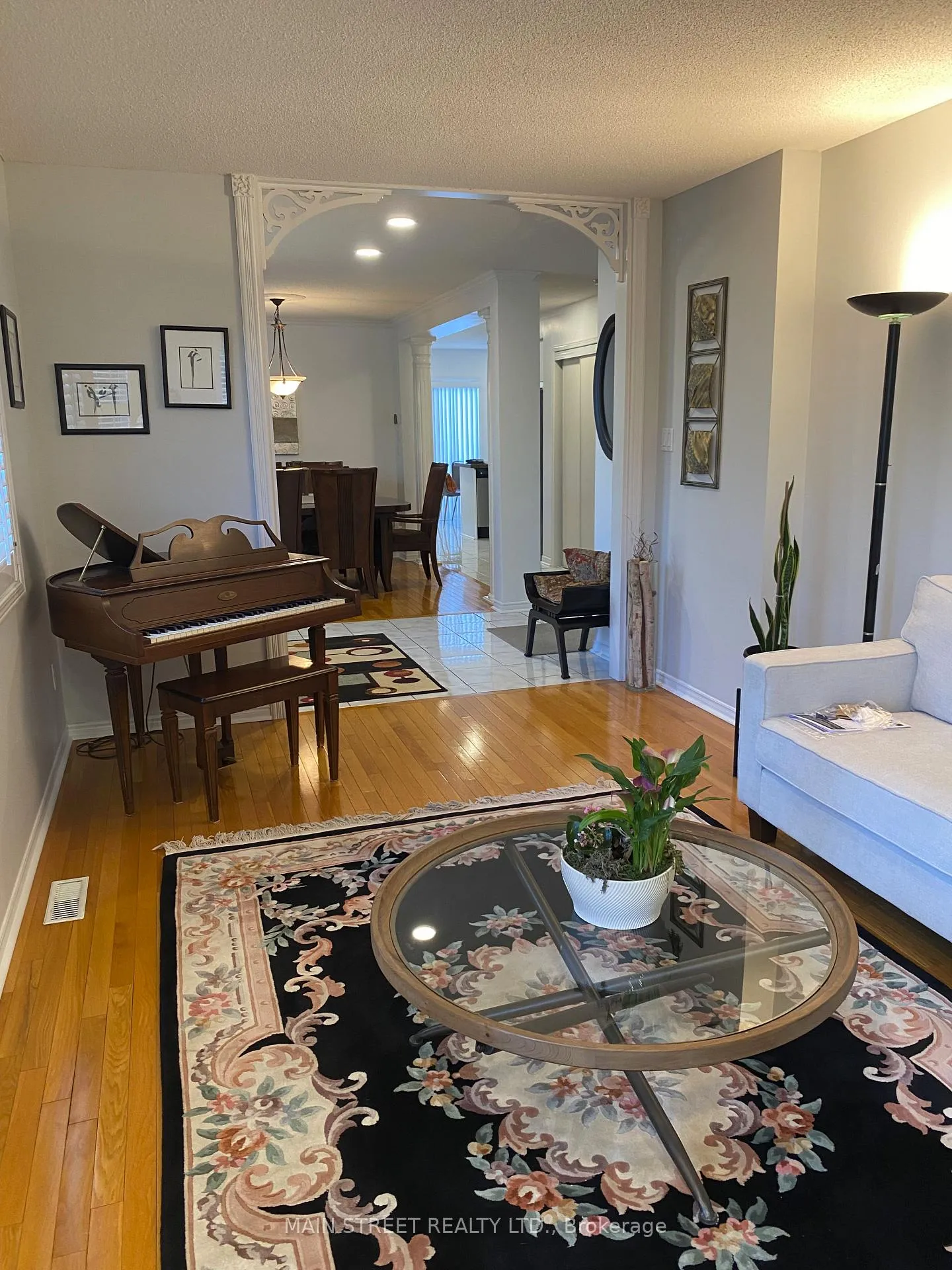 Photo 4 of 20 Horstman Street, Markham, Rouge River Estates — HOMEH