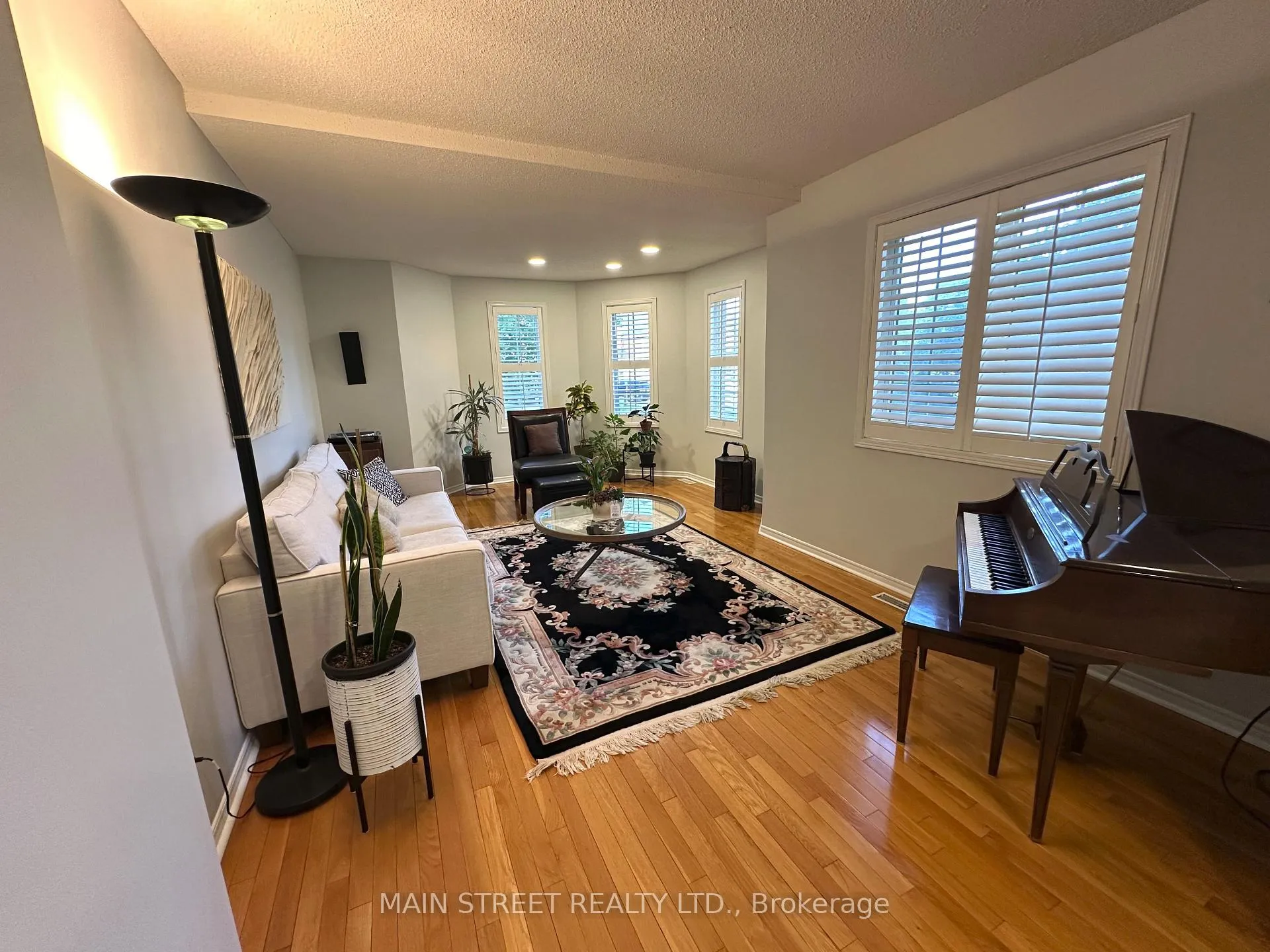 Photo 5 of 20 Horstman Street, Markham, Rouge River Estates — HOMEH