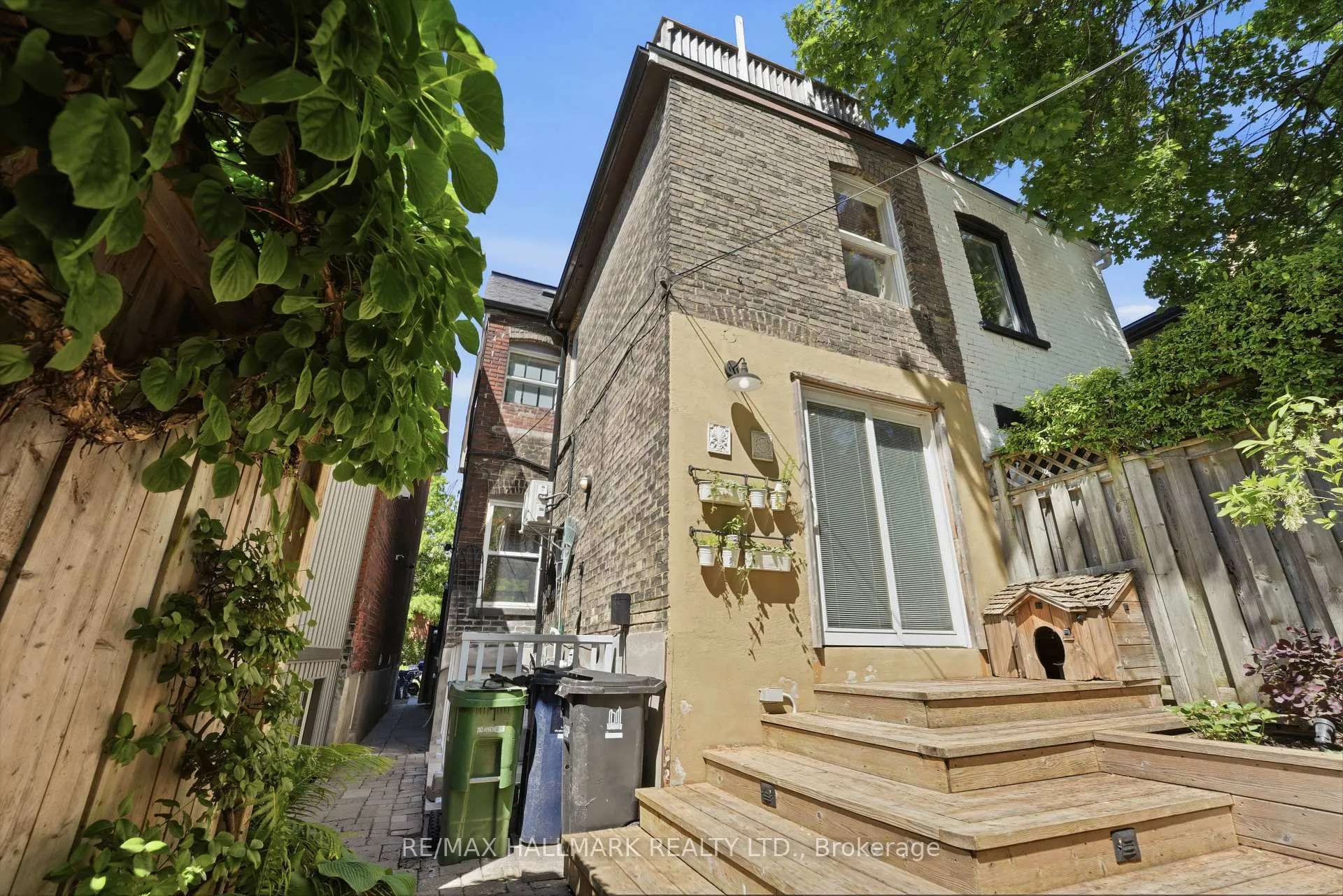 Photo 34 of 105 Bertmount Avenue, Toronto, South Riverdale — HOMEH
