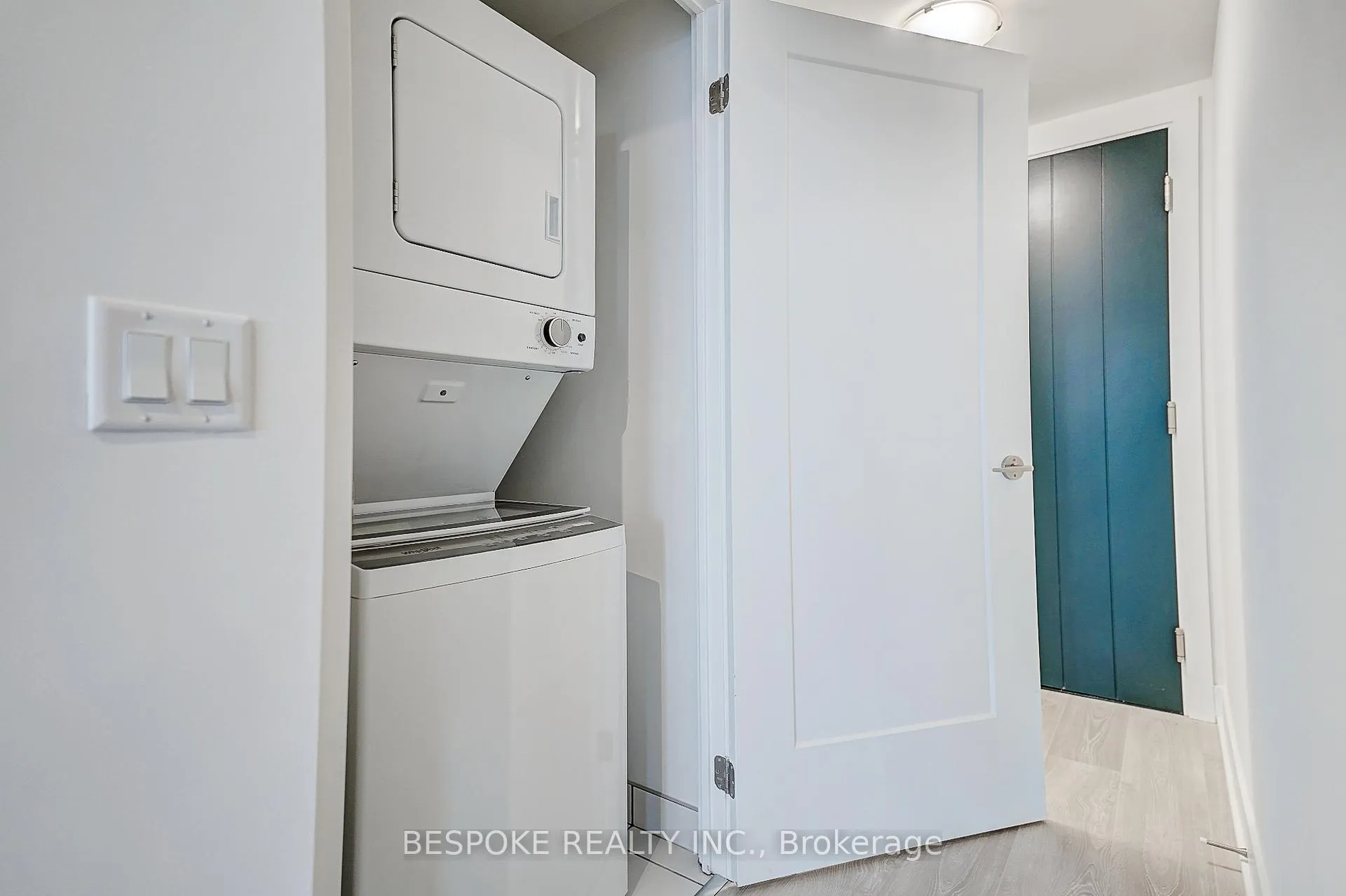 Photo 6 of Unit 714, 2545 Simcoe Street N, Oshawa, Windfields — HOMEH