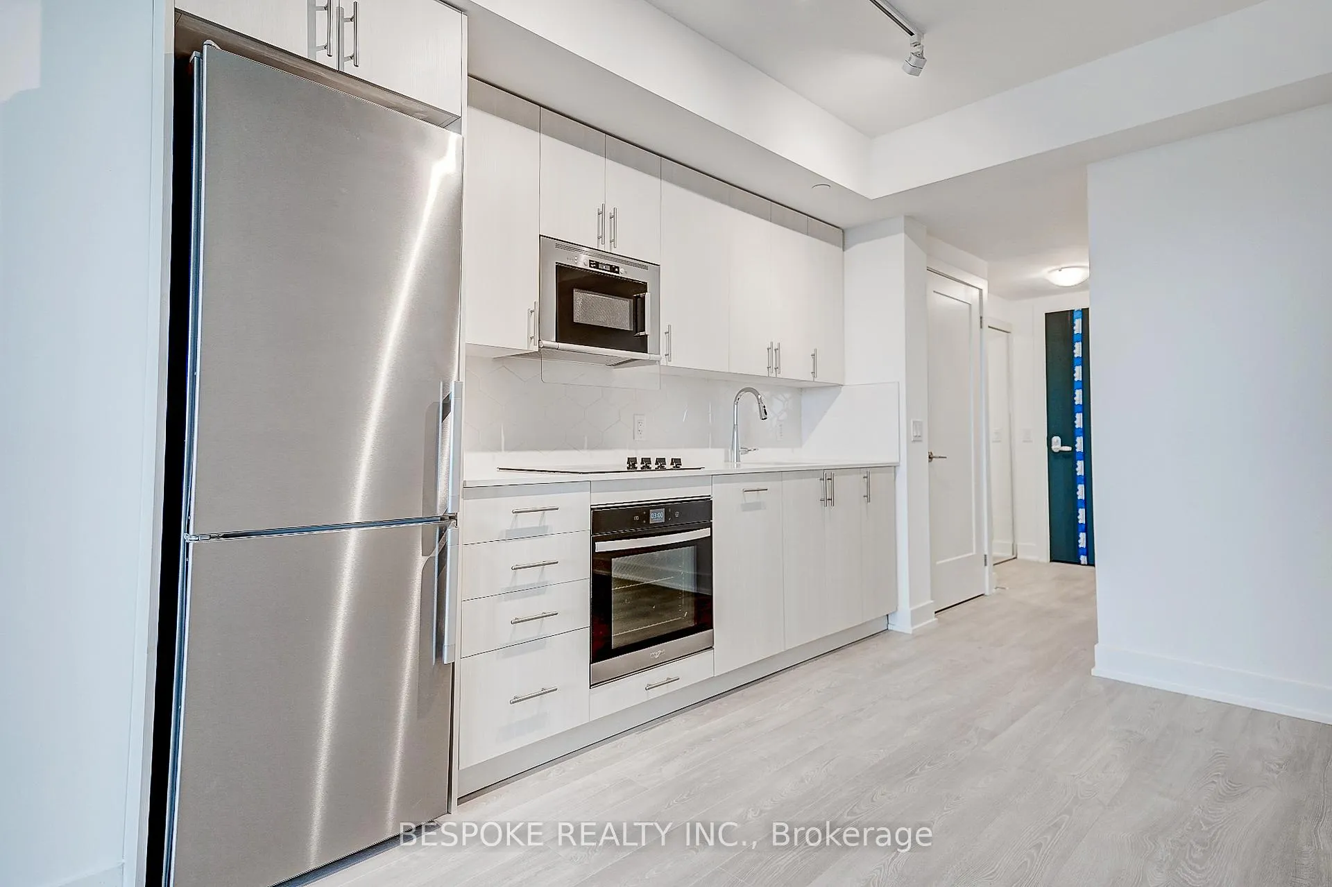 Photo 8 of Unit 714, 2545 Simcoe Street N, Oshawa, Windfields — HOMEH