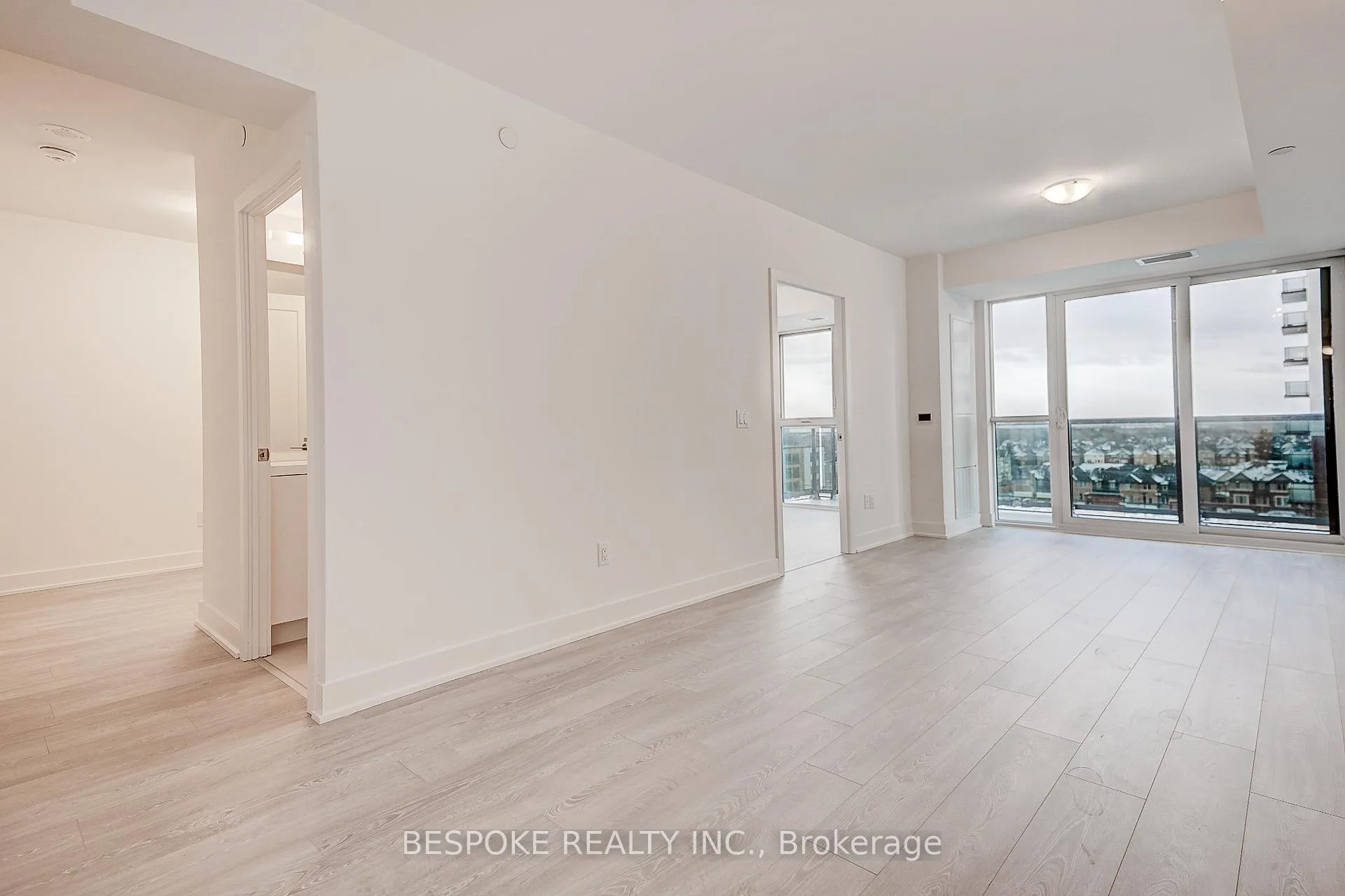 Photo 12 of Unit 714, 2545 Simcoe Street N, Oshawa, Windfields — HOMEH
