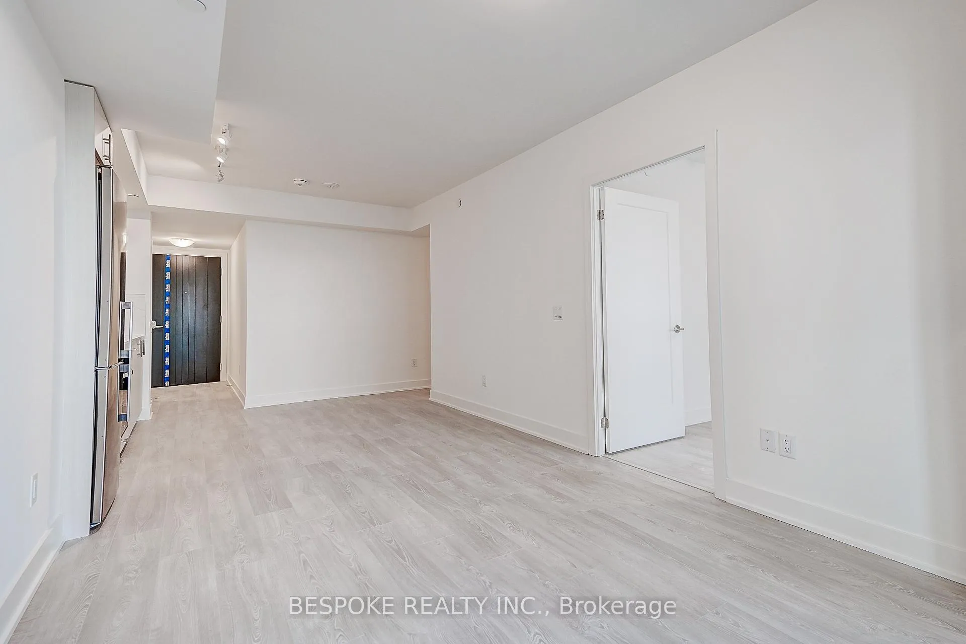 Photo 15 of Unit 714, 2545 Simcoe Street N, Oshawa, Windfields — HOMEH