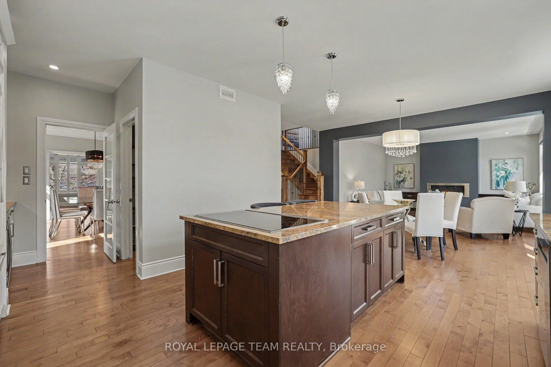 Photo 11 of 594 Overland Drive, Ottawa, Stittsville (North) — HOMEH