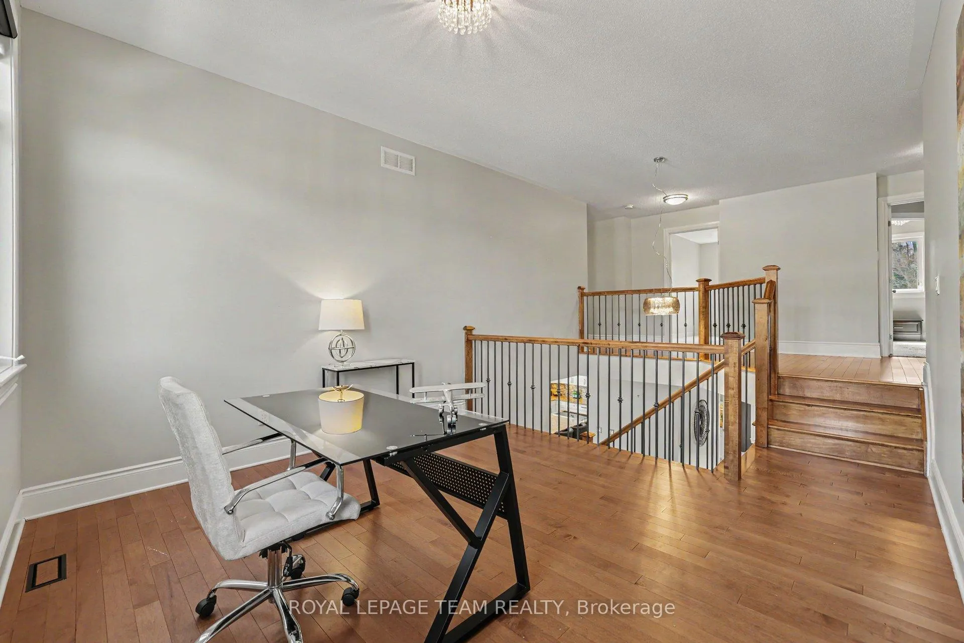 Photo 17 of 594 Overland Drive, Ottawa, Stittsville (North) — HOMEH