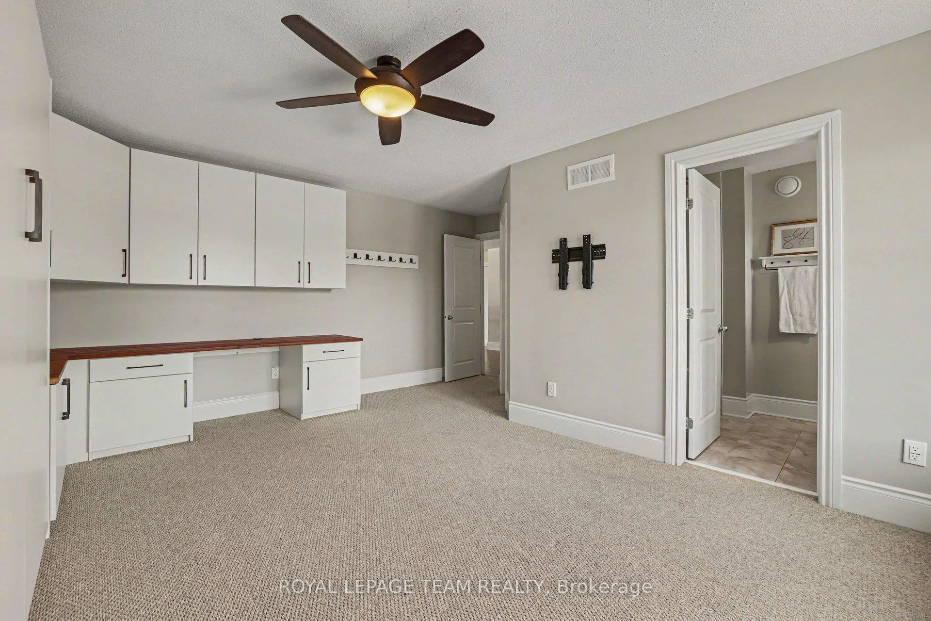 Photo 26 of 594 Overland Drive, Ottawa, Stittsville (North) — HOMEH