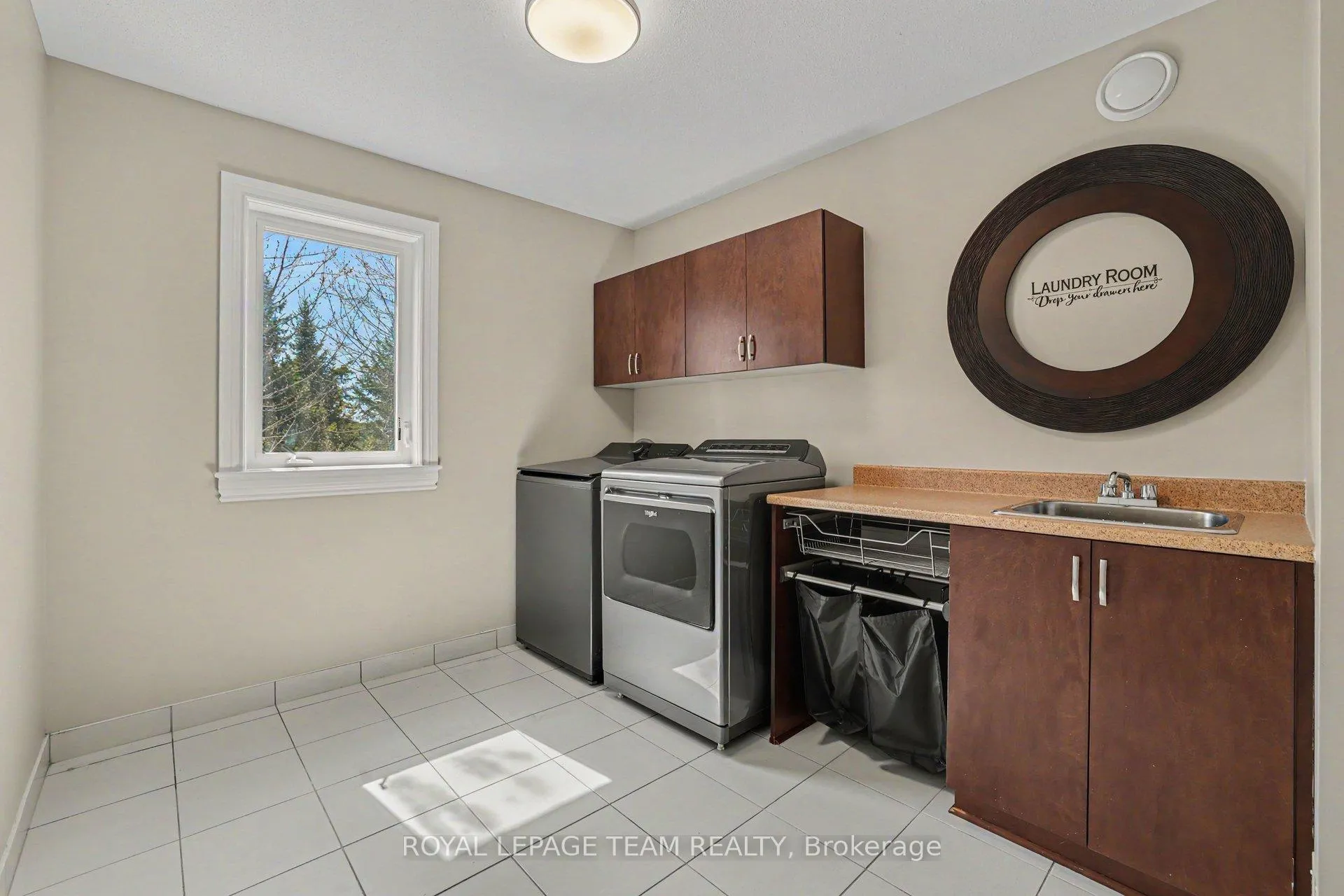Photo 29 of 594 Overland Drive, Ottawa, Stittsville (North) — HOMEH