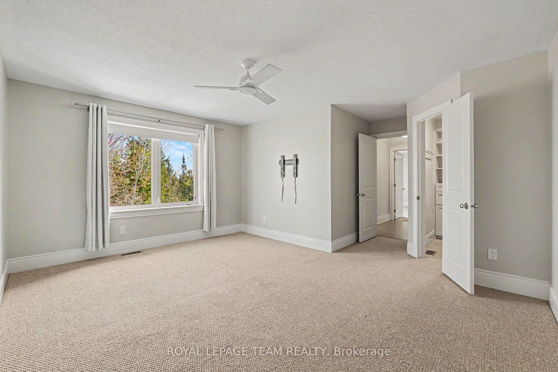Photo 32 of 594 Overland Drive, Ottawa, Stittsville (North) — HOMEH